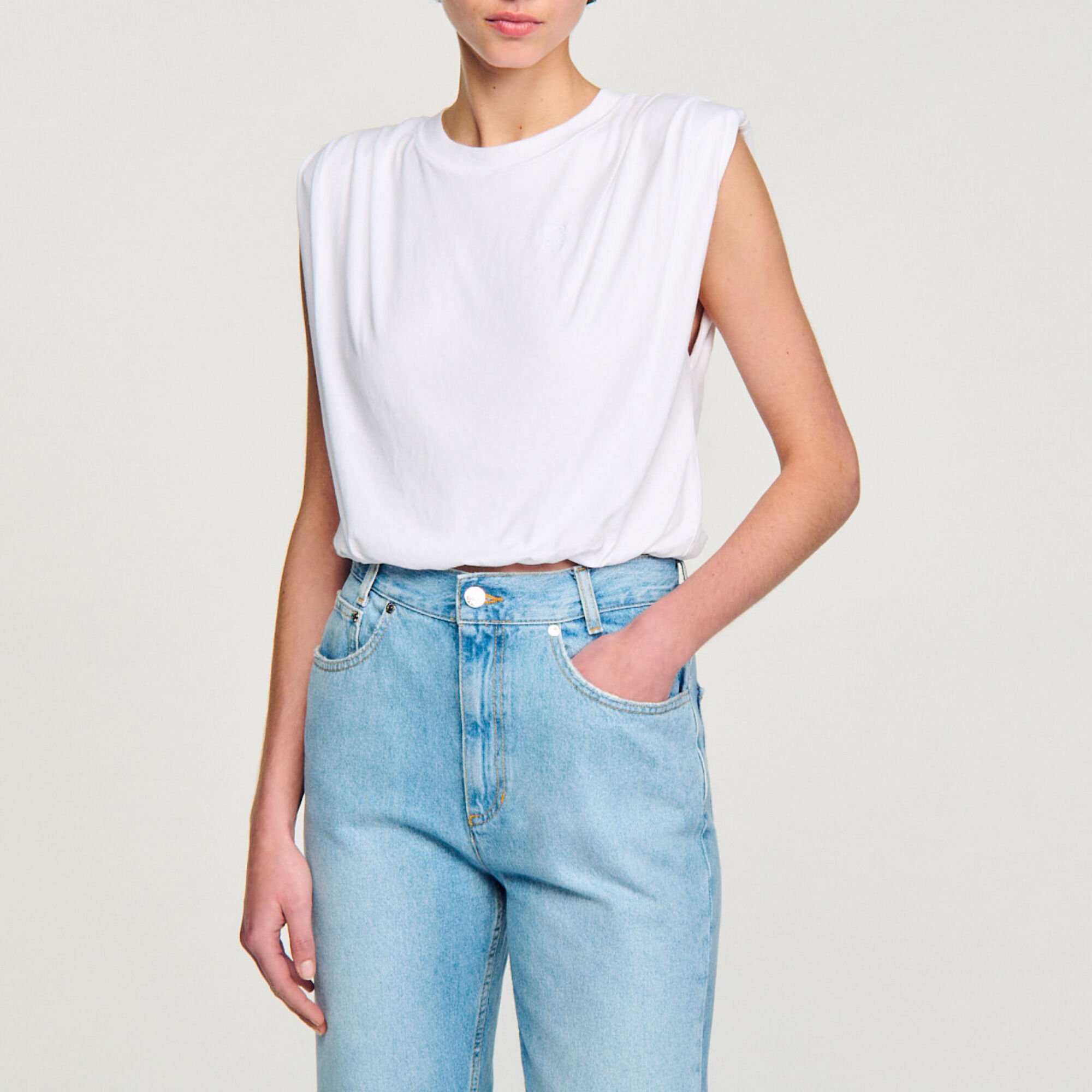 Kurzes Baumwoll-T-Shirt