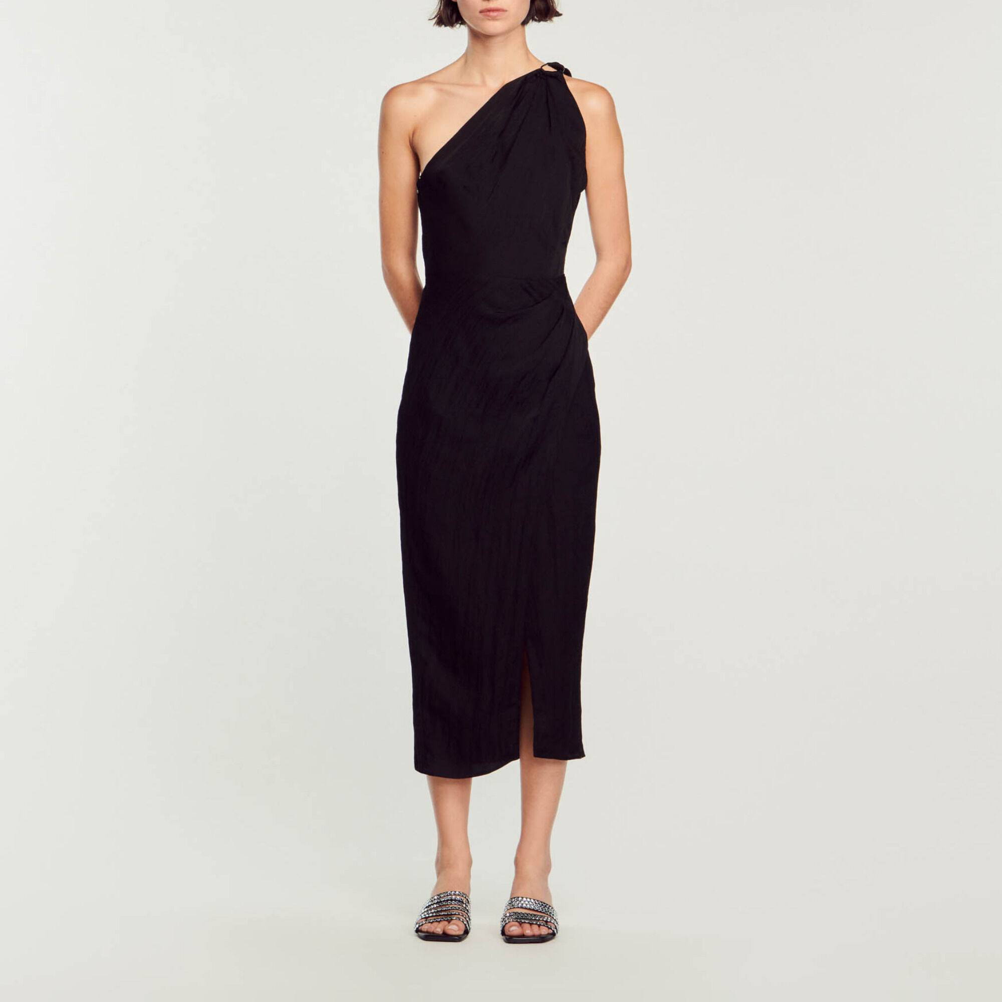 Asymmetrisches Kleid