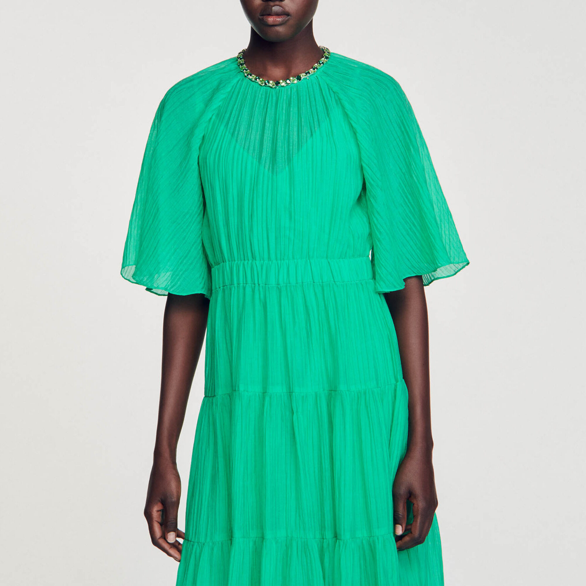 Midikleid mit Strass am Kragen