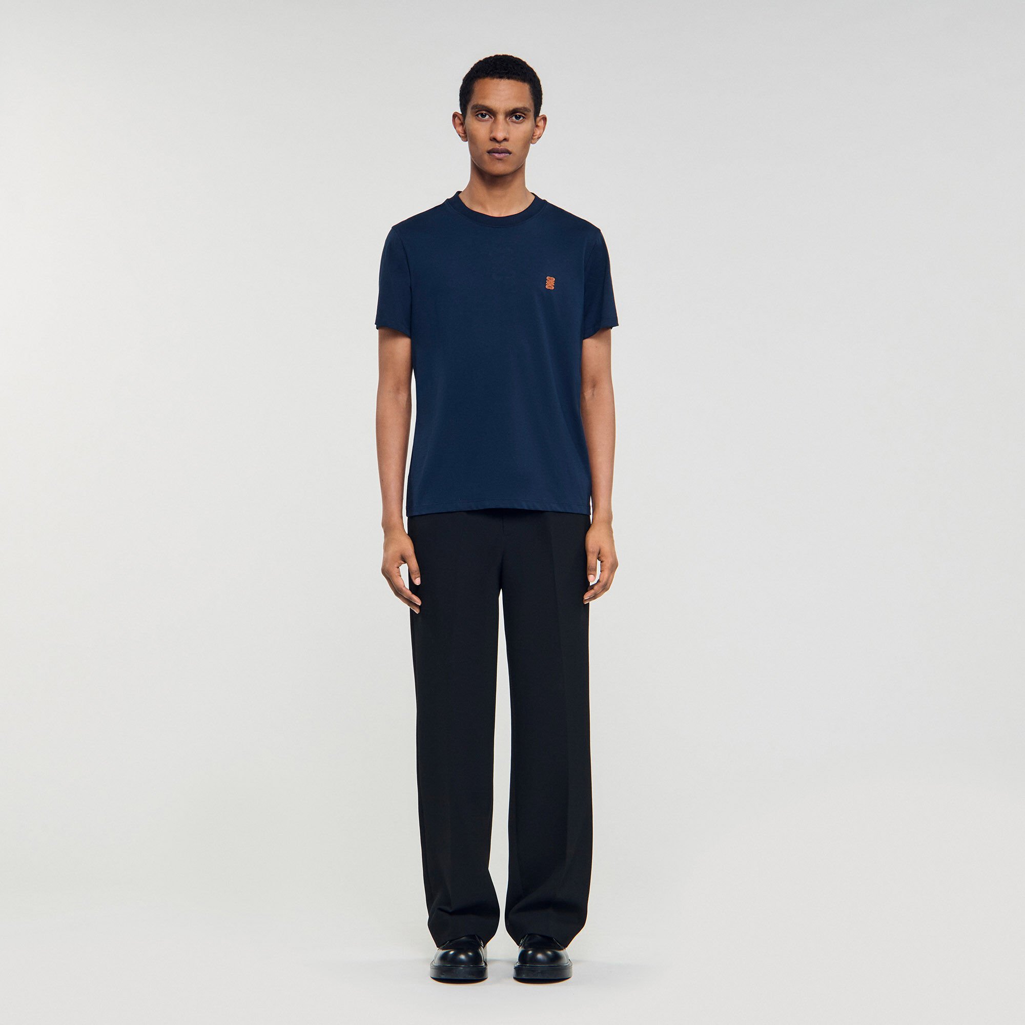 T-Shirt mit Leder-Logo