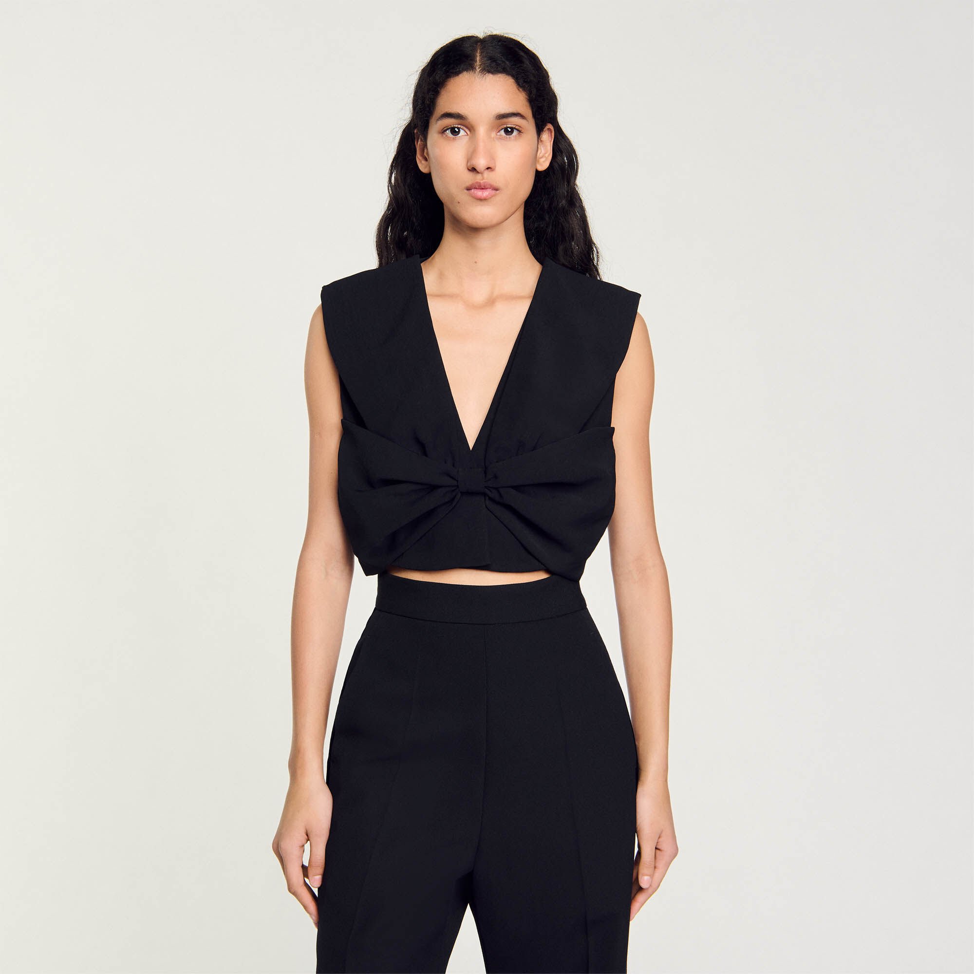 Kurzes Satin-Top