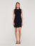 Kurzes Kleid mit Cut-Outs