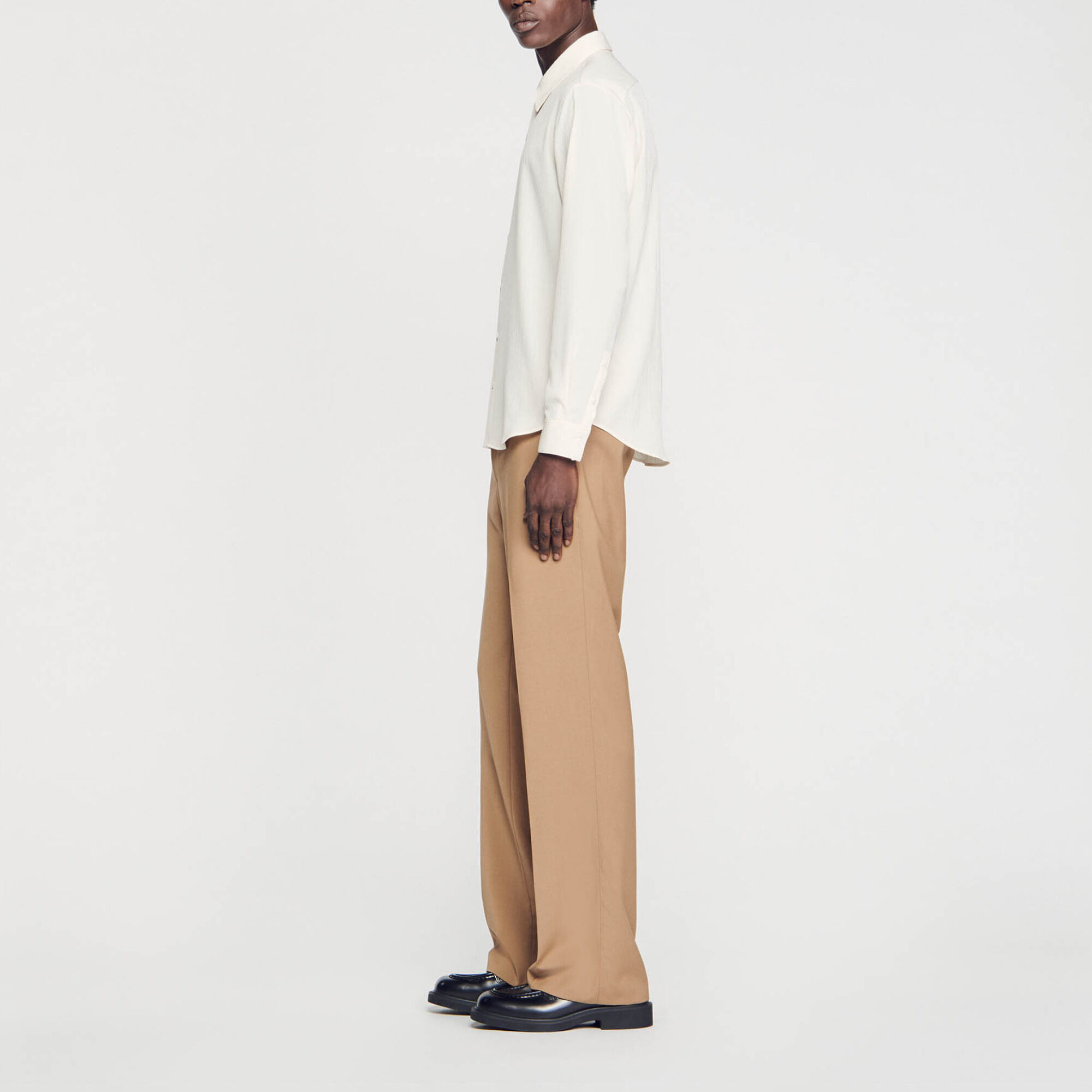 Fließendes plissiertes Hemd