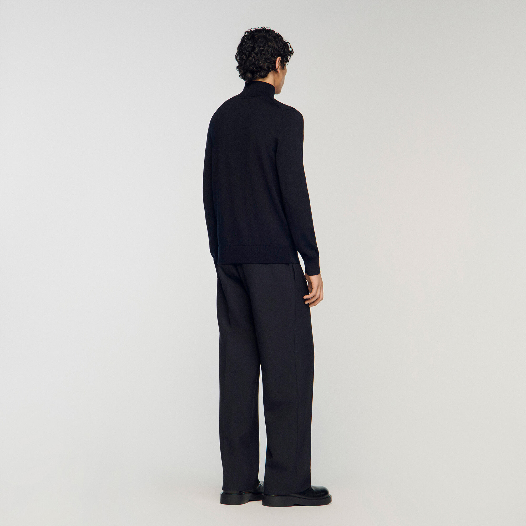 Rollkragenpullover aus Wolle