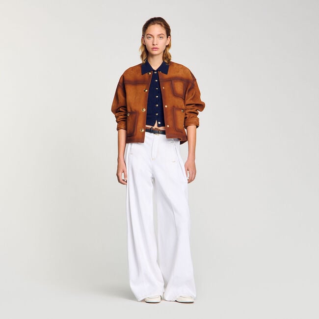 Weite Jeans mit Ziernähten