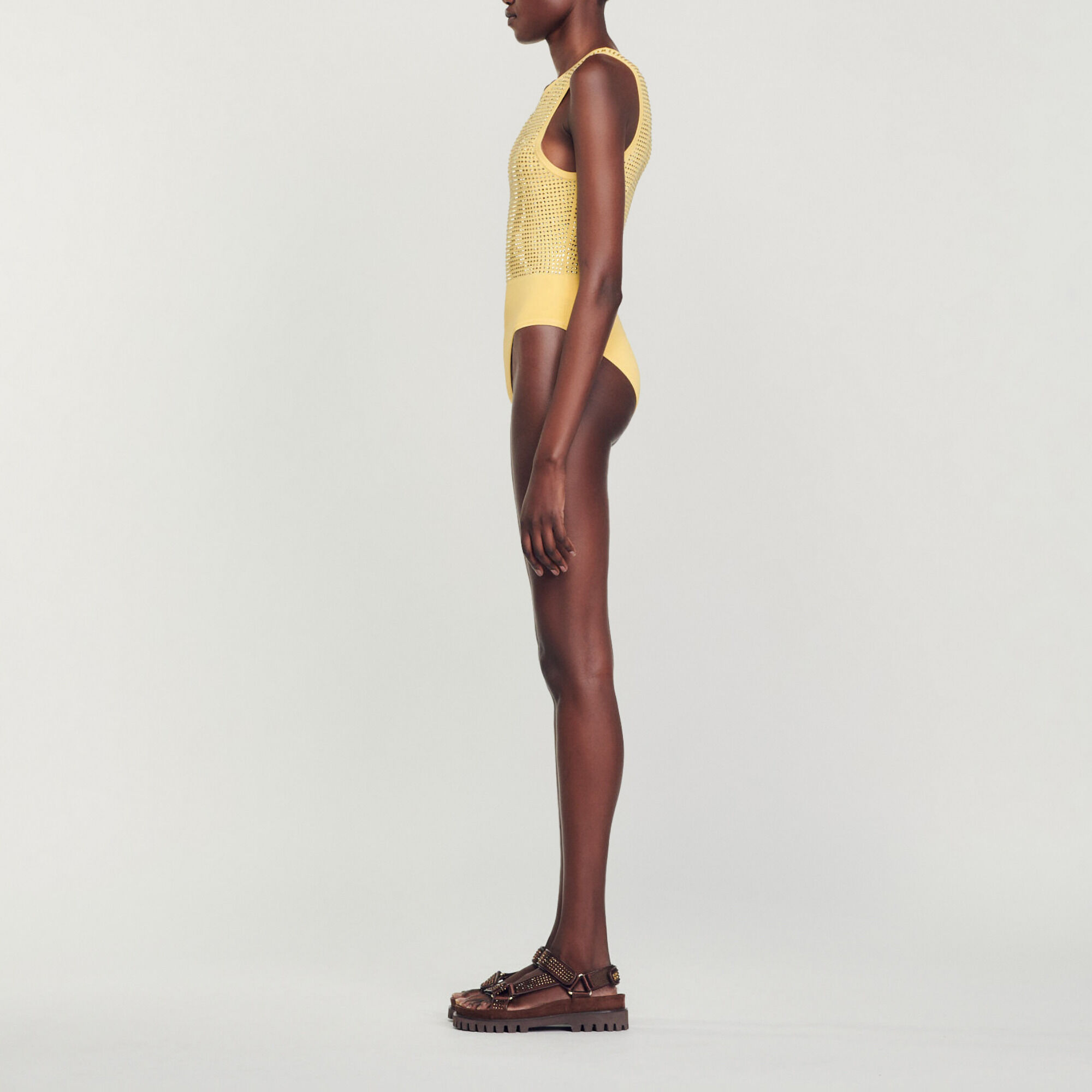 Body mit Strassverzierung