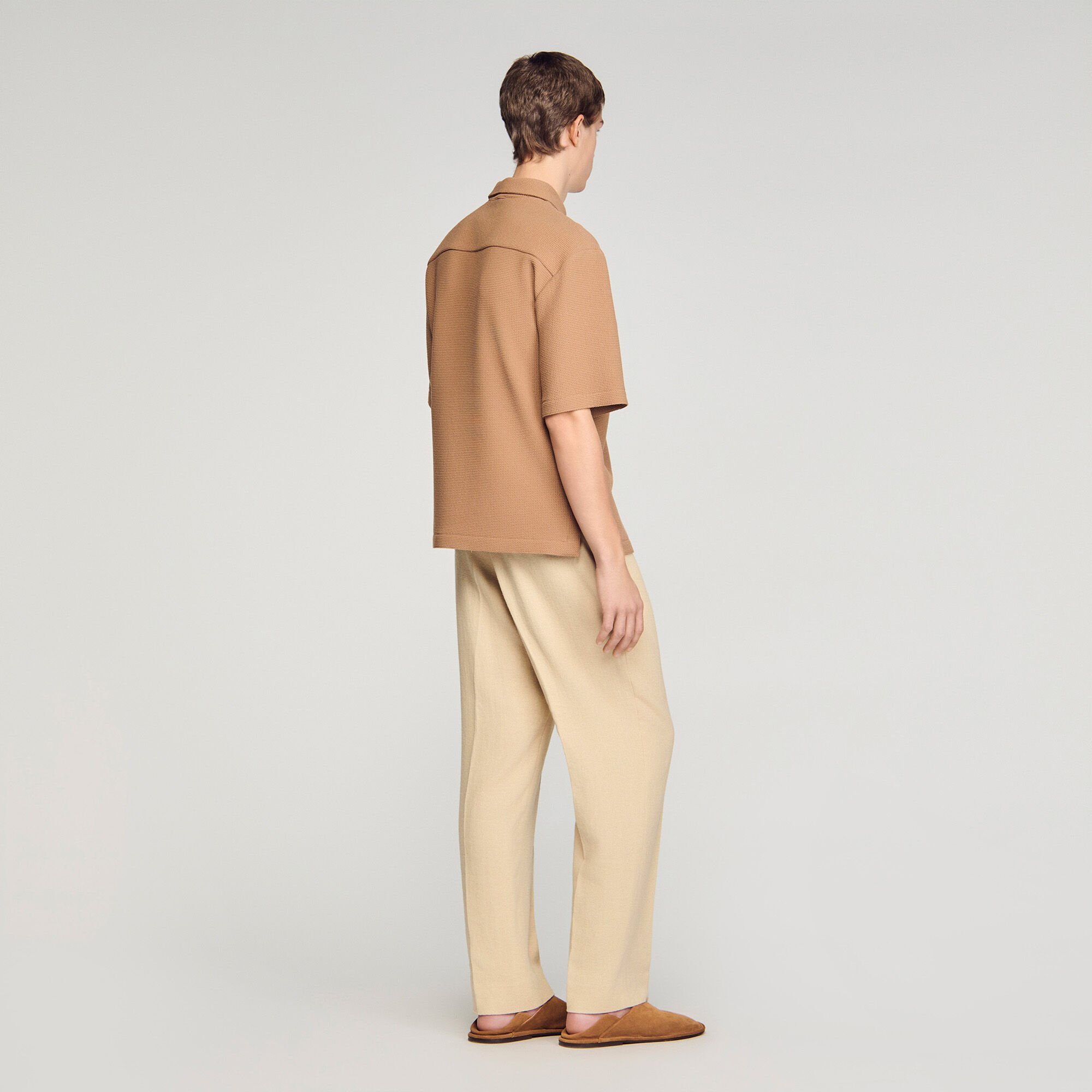 Struktur-Hemd mit Haifisch-Kragen