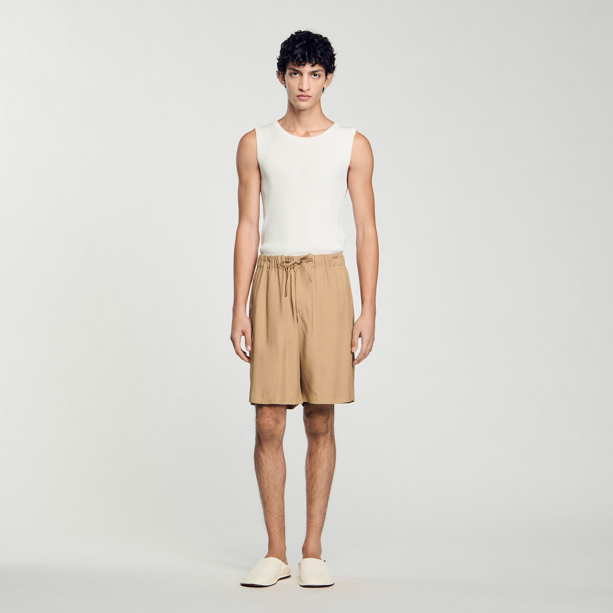 Fließende Bermudashorts