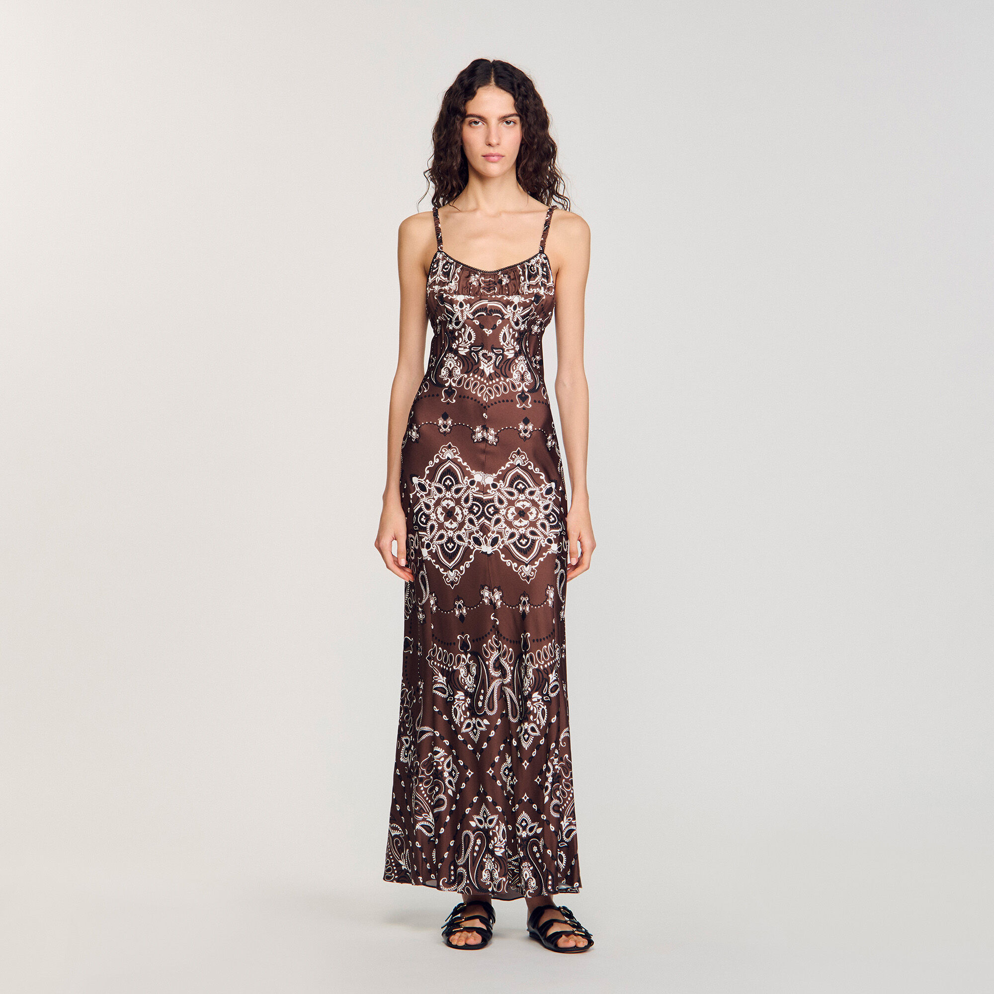 Langes Kleid mit Bandana-Muster