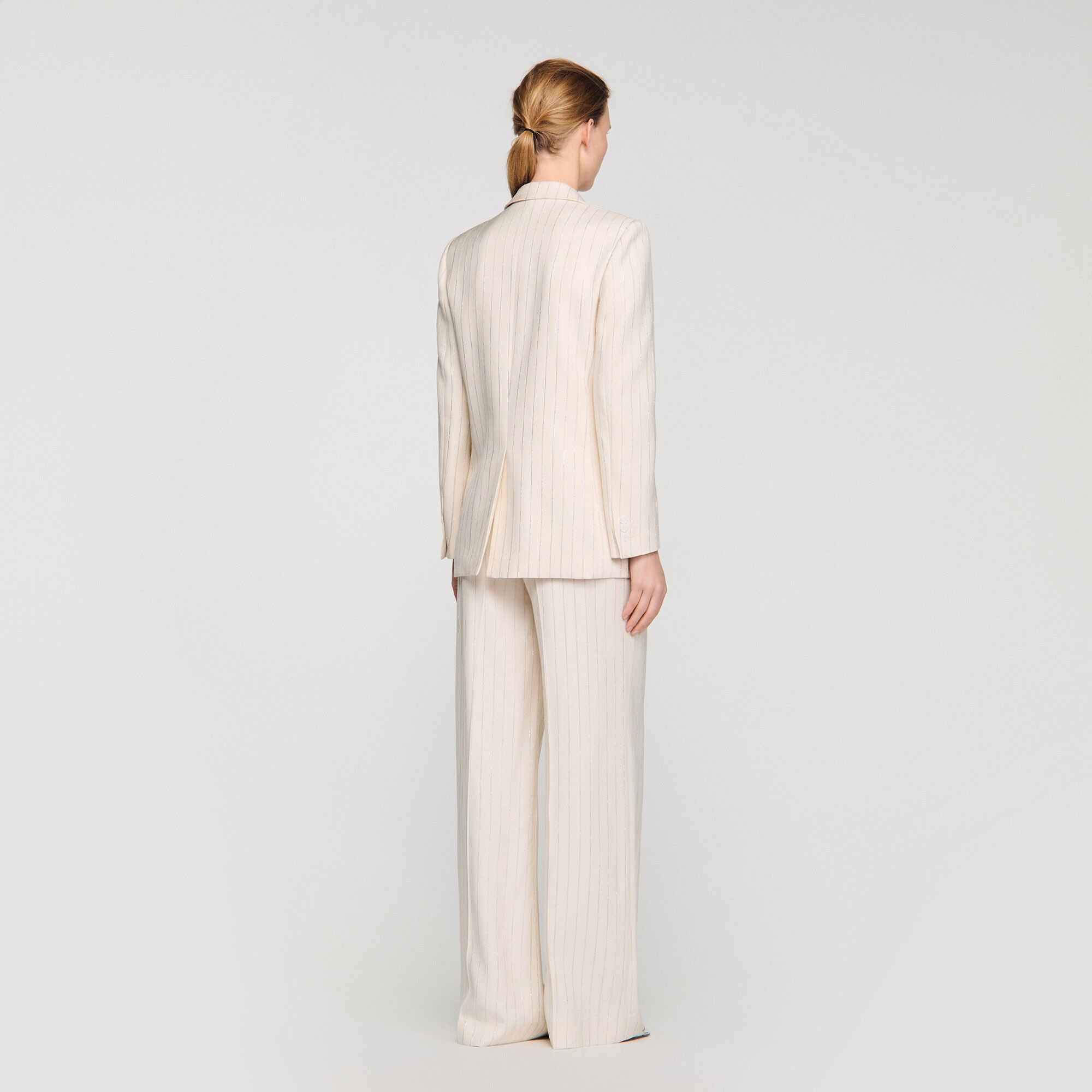 Gestreifter, taillierter Blazer