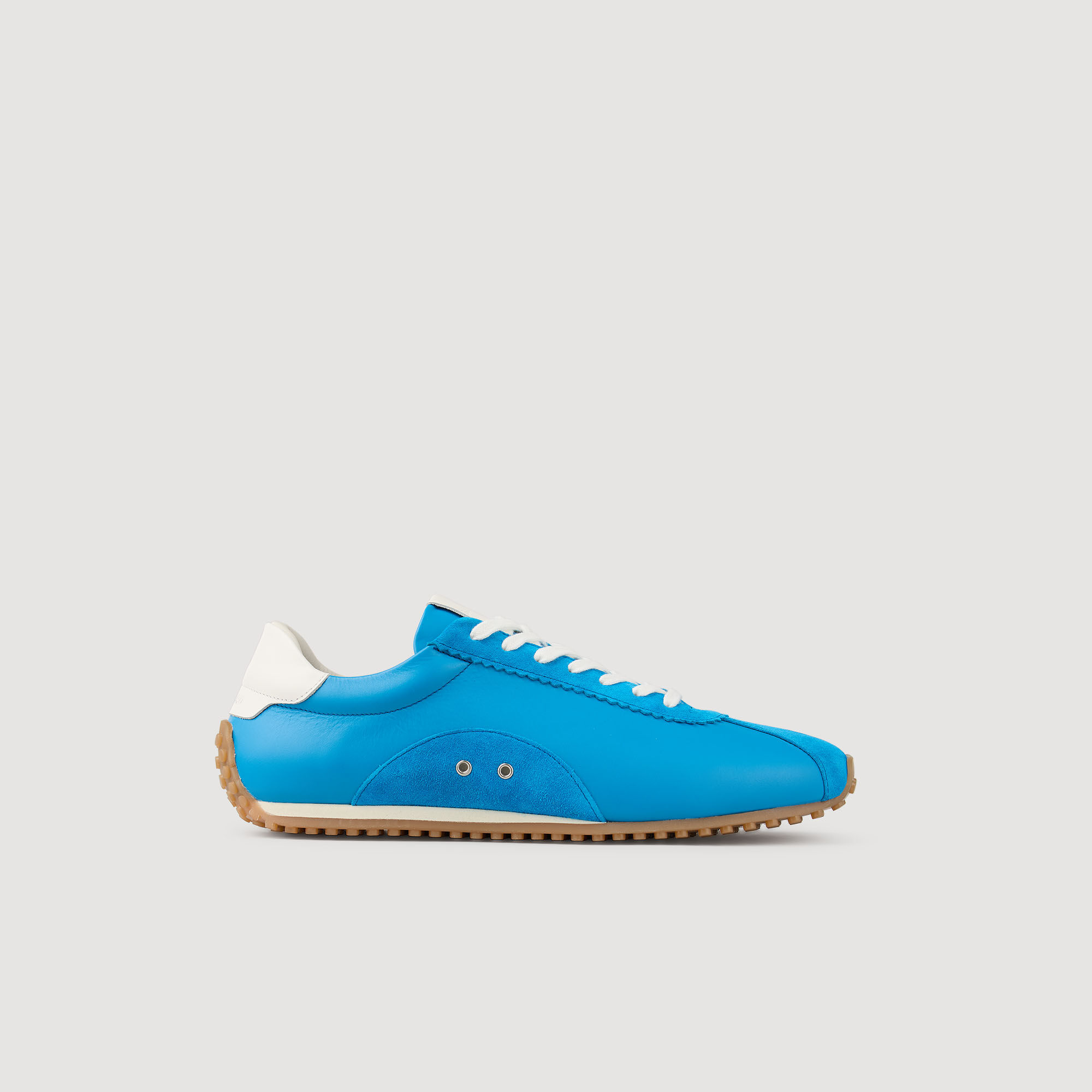 Niedrige Turnschuhe