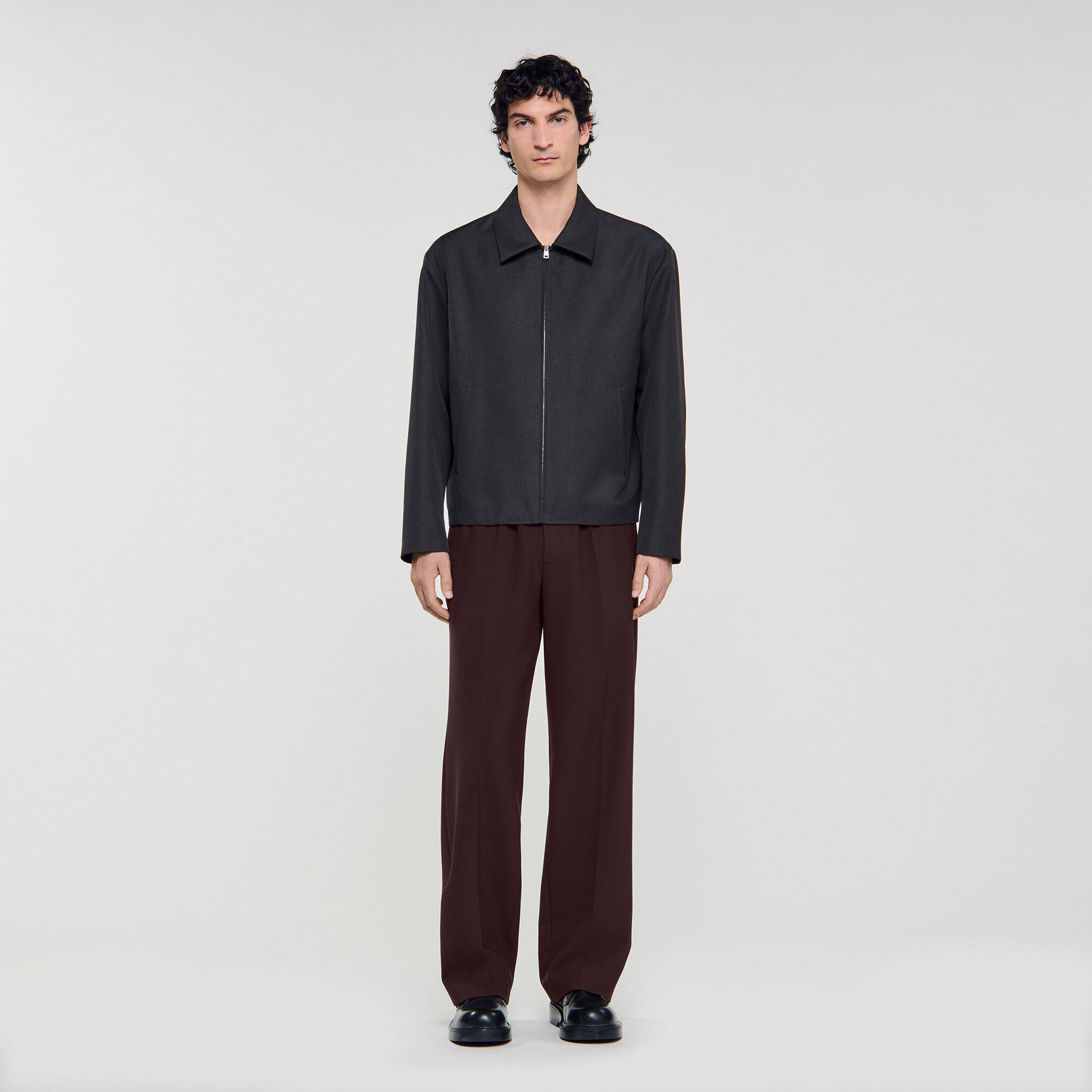 Jacke aus technischem Material