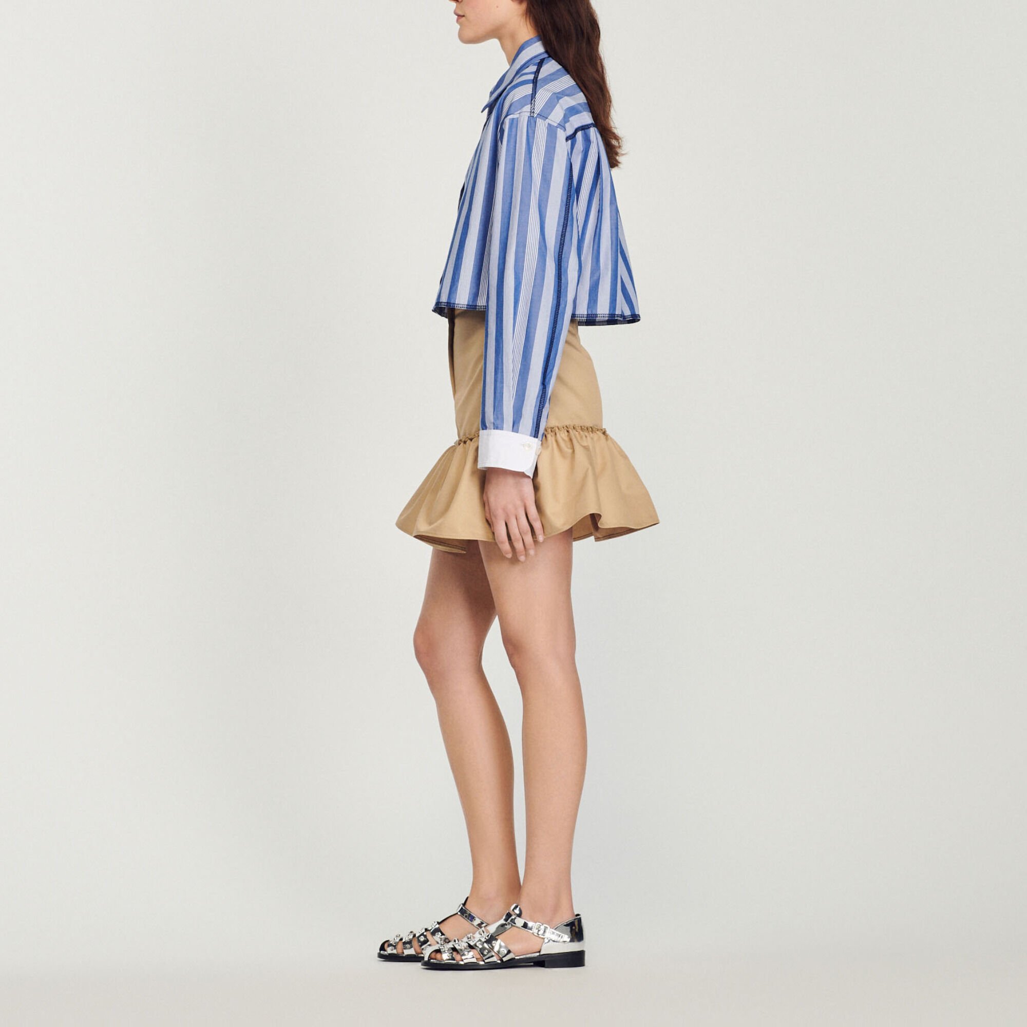 Kurze Bluse mit Streifen