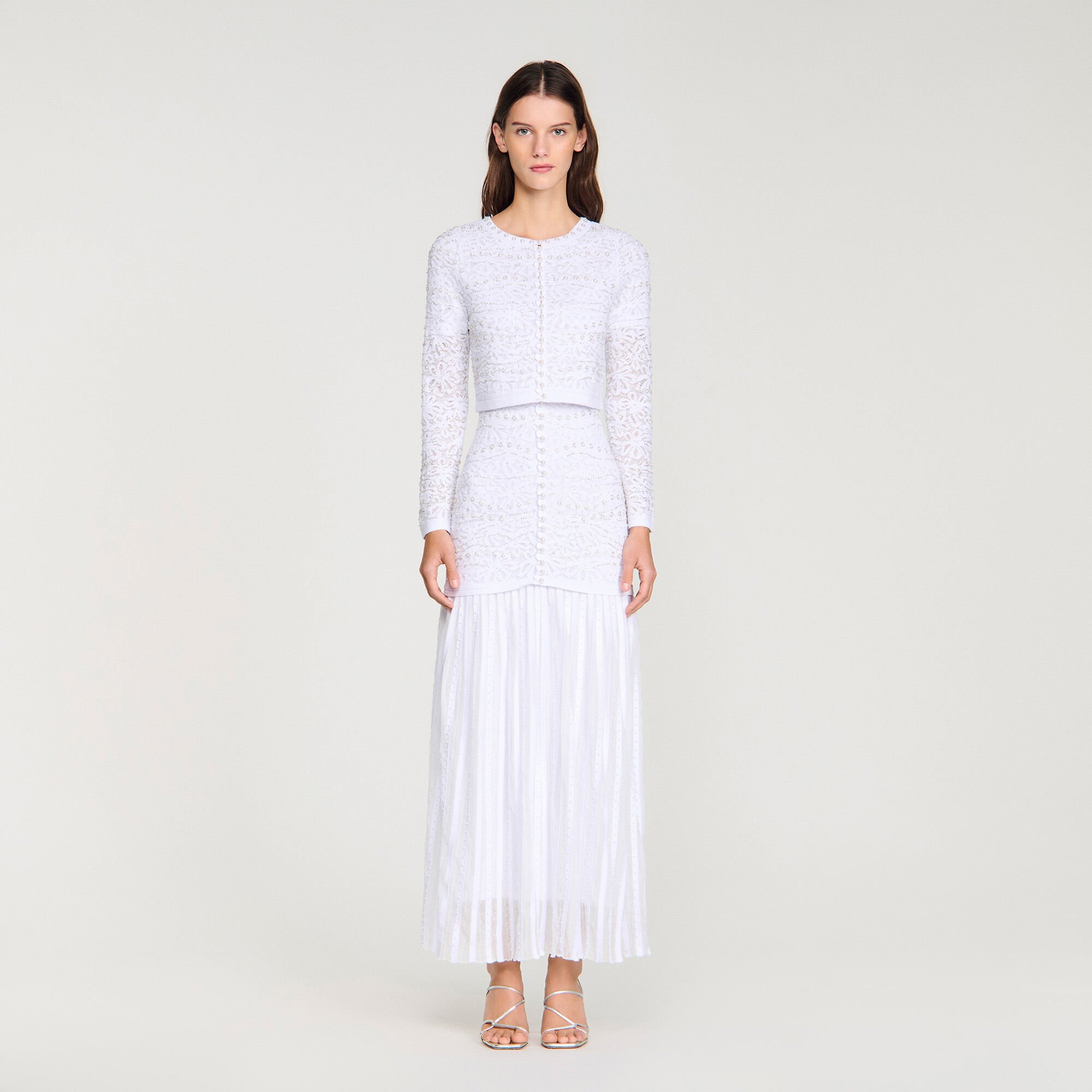 Kurzer Cardigan mit Perlen