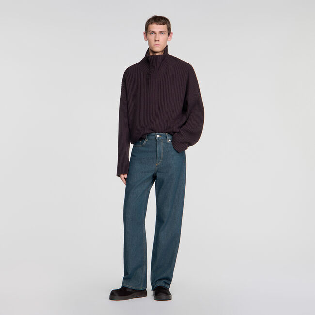 Baggy-Jeans im Washed-Look