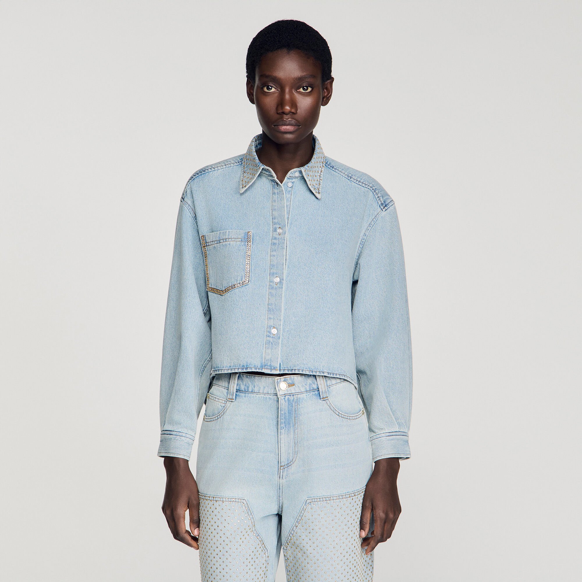 Kurzes Jeanshemd mit Strass