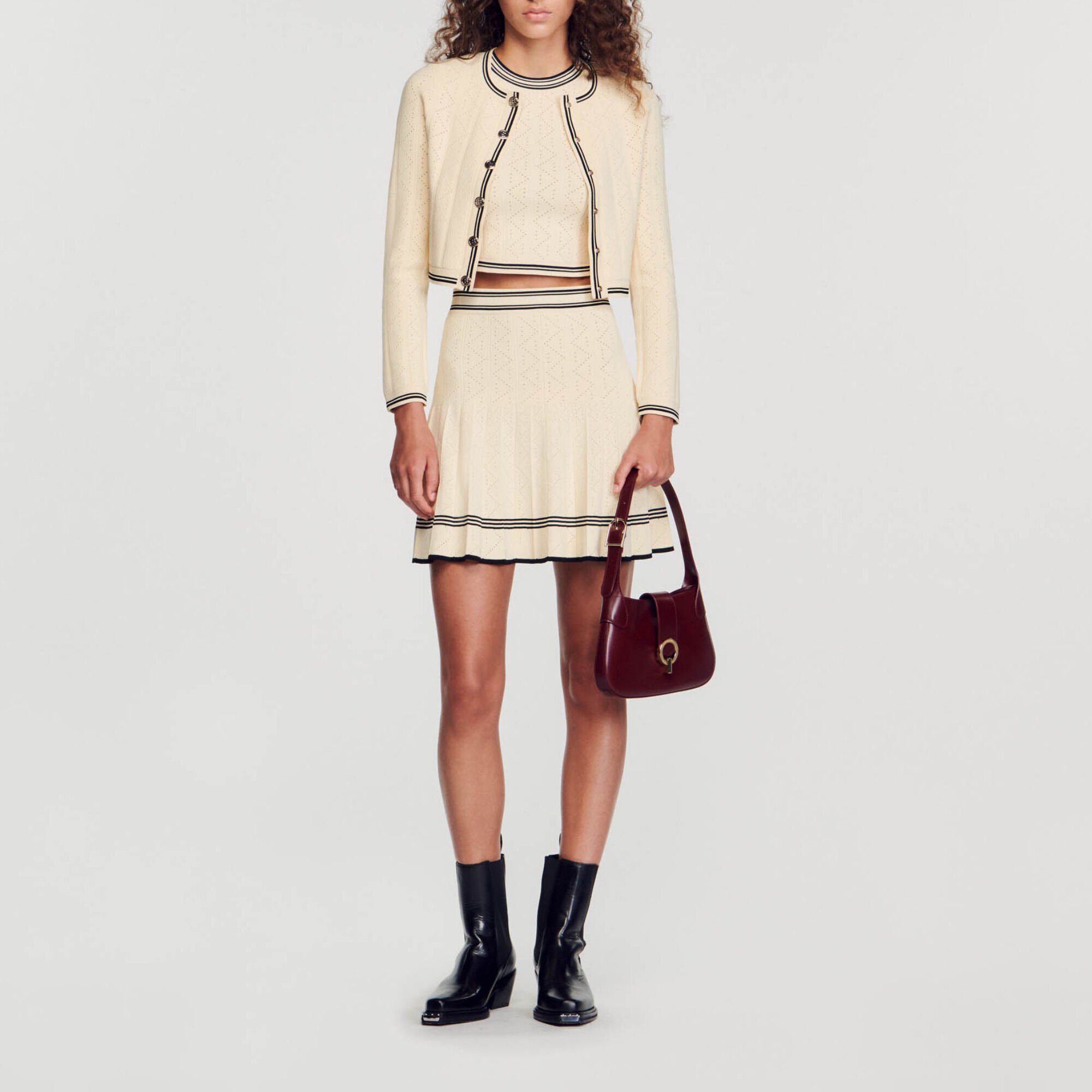 Kurzer Cardigan aus Pointellestrick