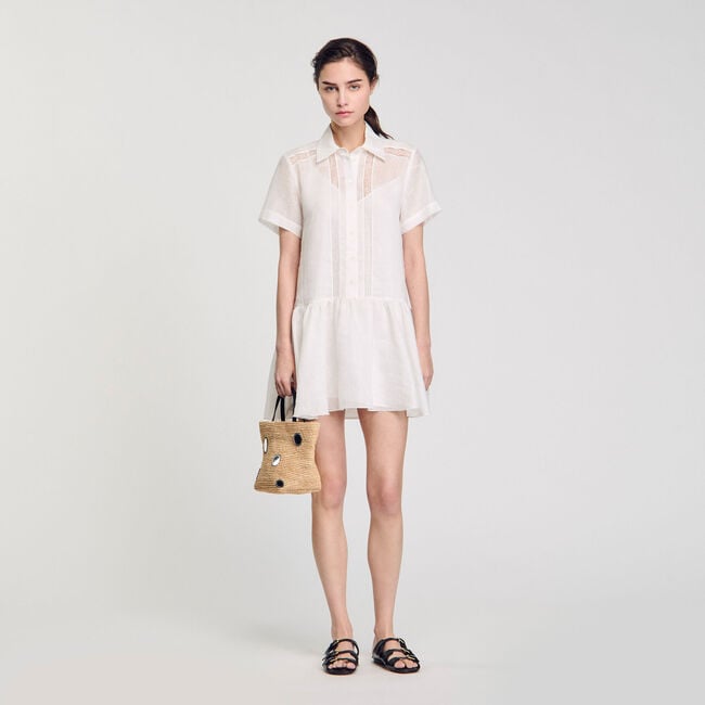 Kurzes Kleid mit Spitzendetails