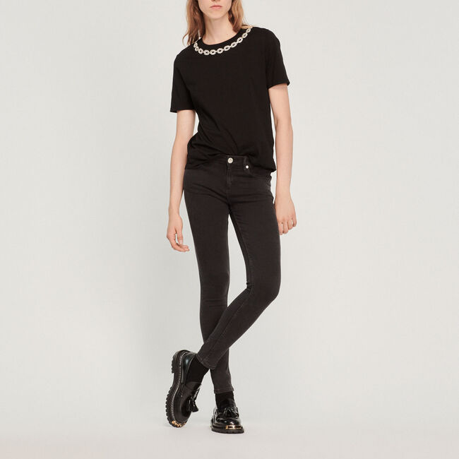 Slim-Jeans mit normalem Taillenbund