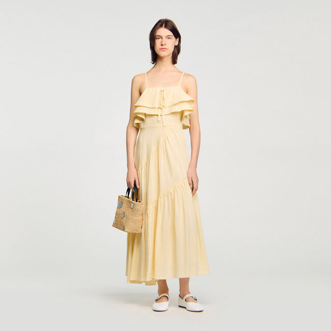 Langes Kleid mit Volants