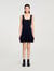 Kurzes Strickkleid mit Volant