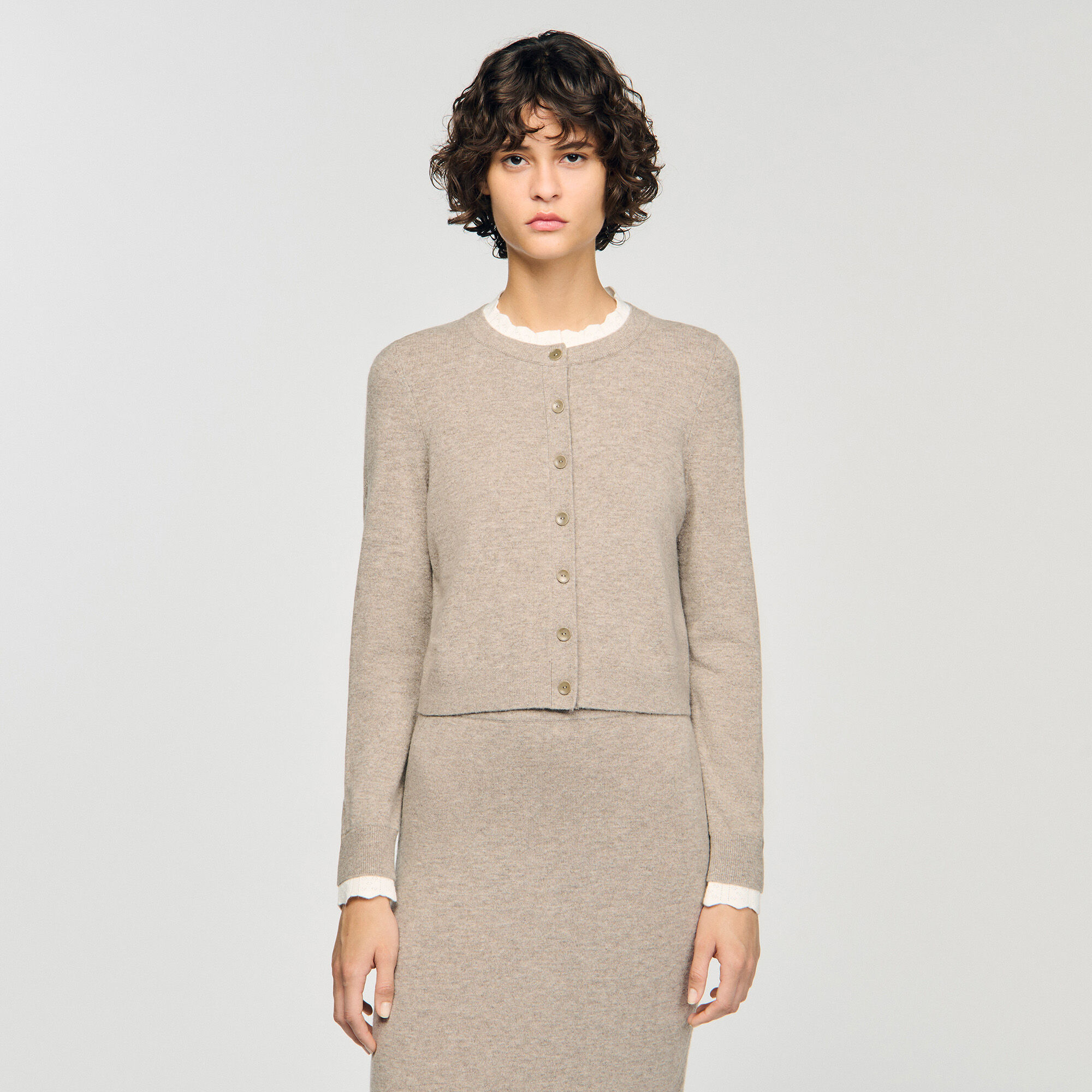 Cardigan mit Kontrastkragen