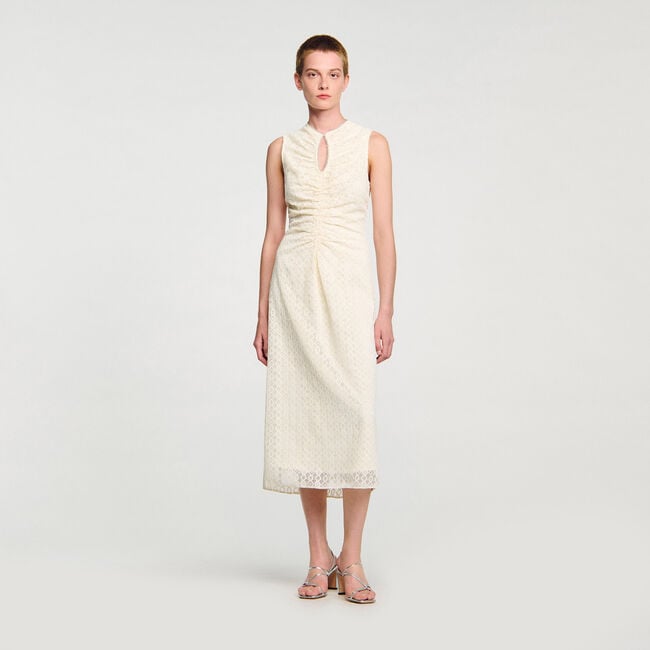 Langes Spitzenkleid