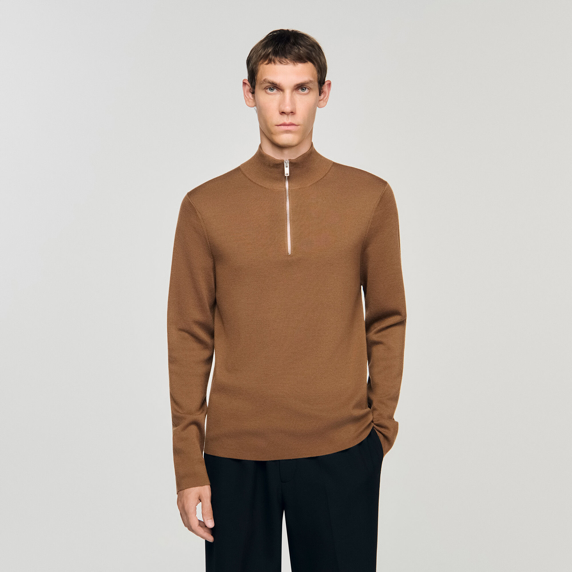 Wollpullover mit Reißverschlusskragen