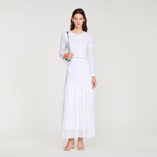 Kurzer Cardigan mit Perlen