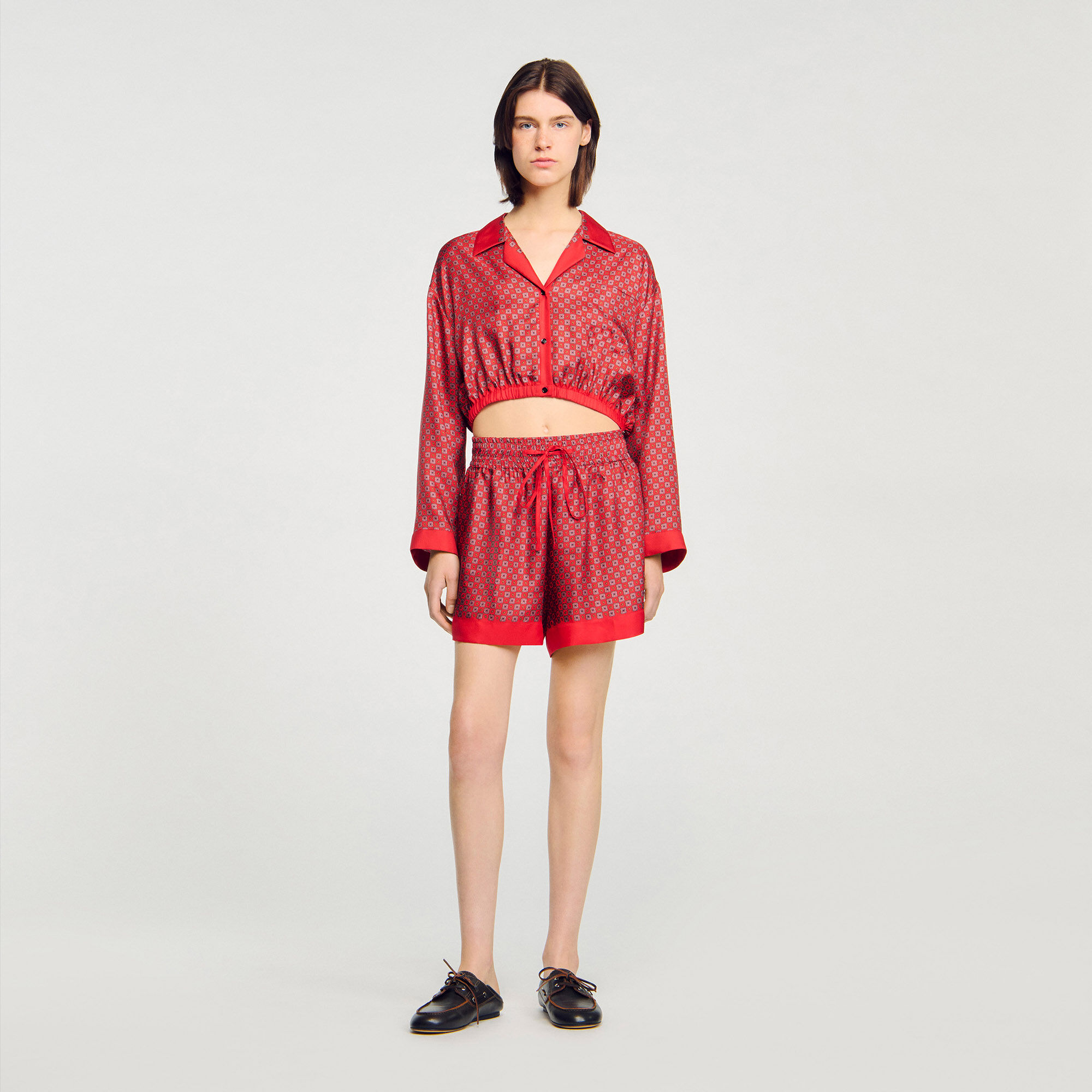 Shorts mit Tuch-Print