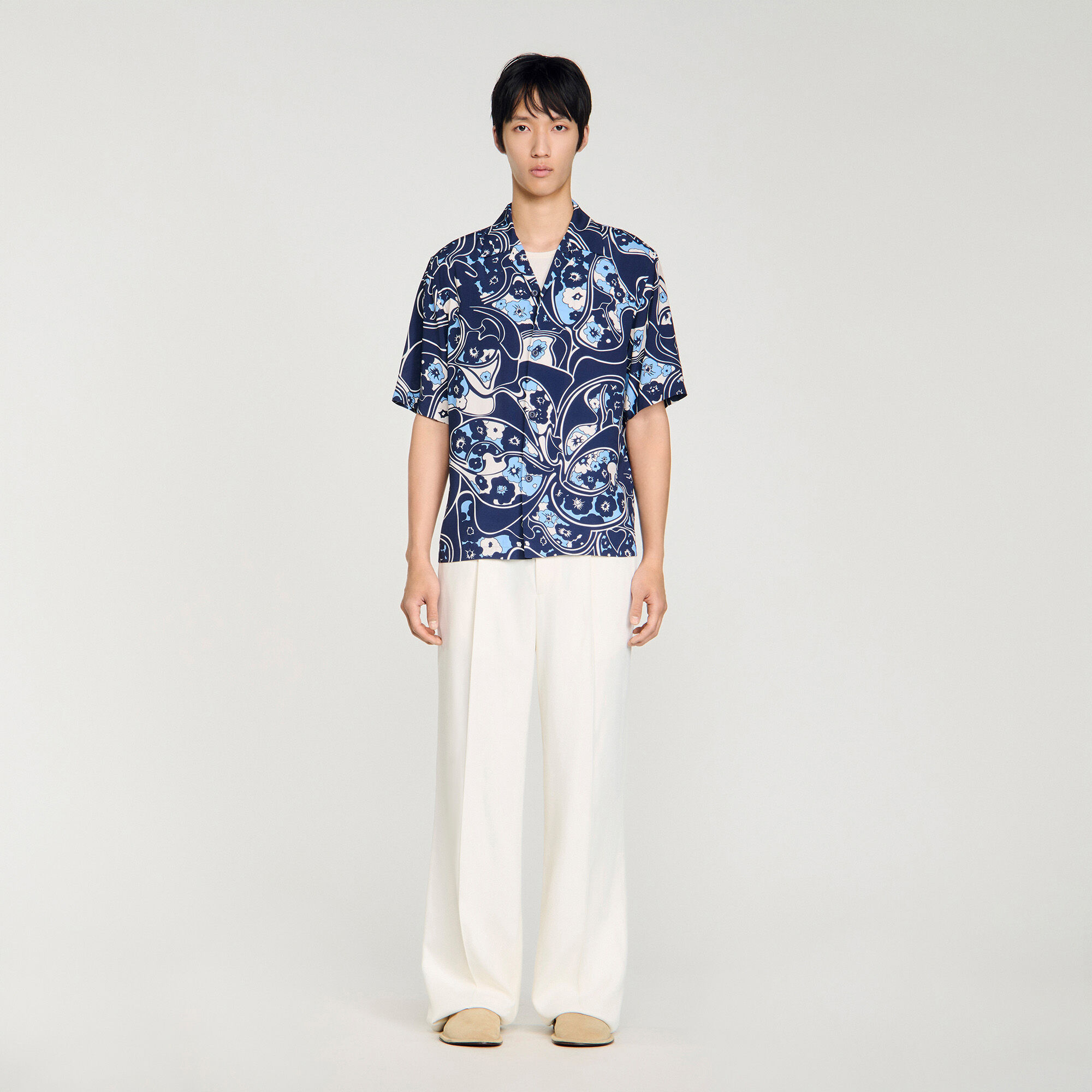 Bedrucktes Hemd mit Haifisch-Kragen