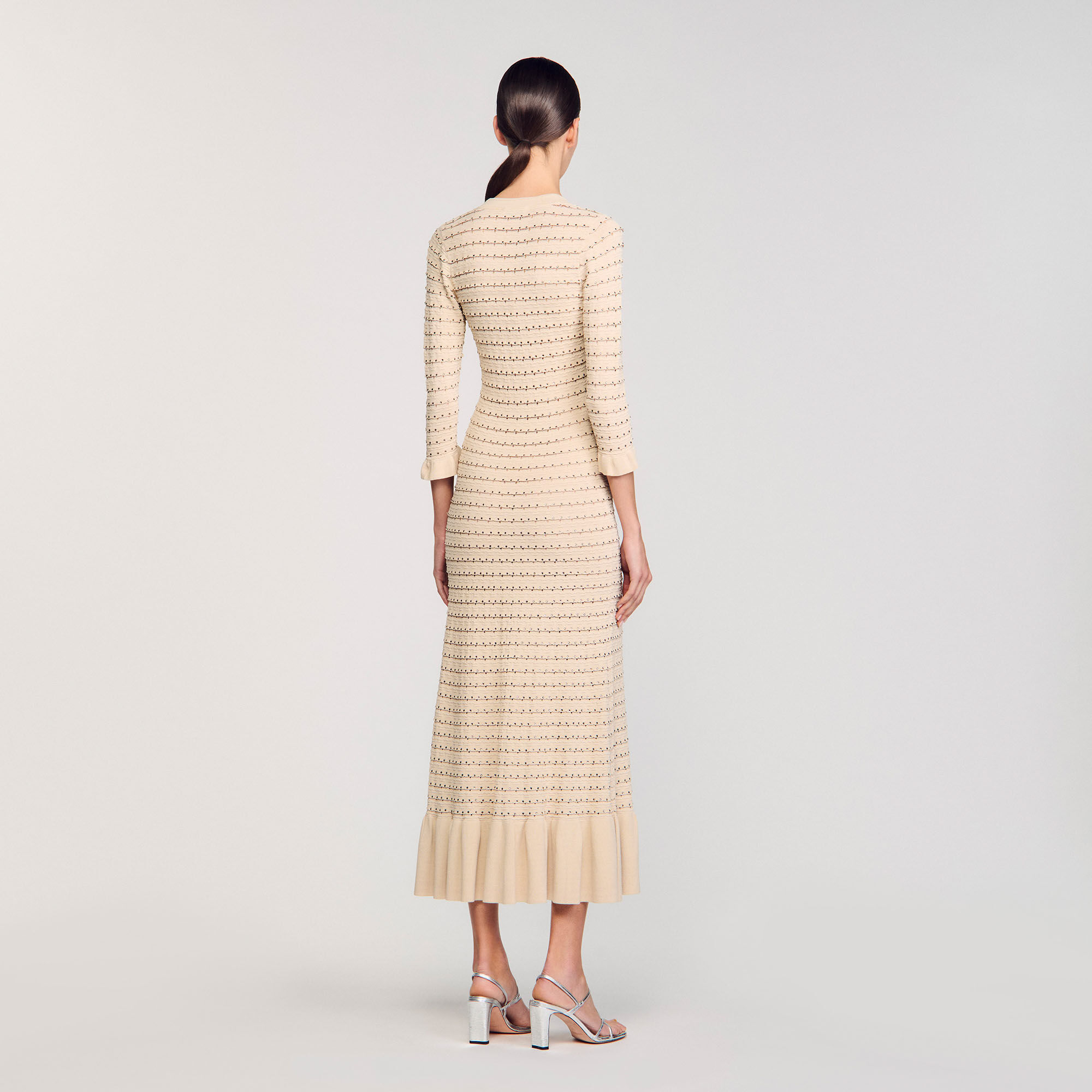 Langes Strickkleid mit Strassbesatz