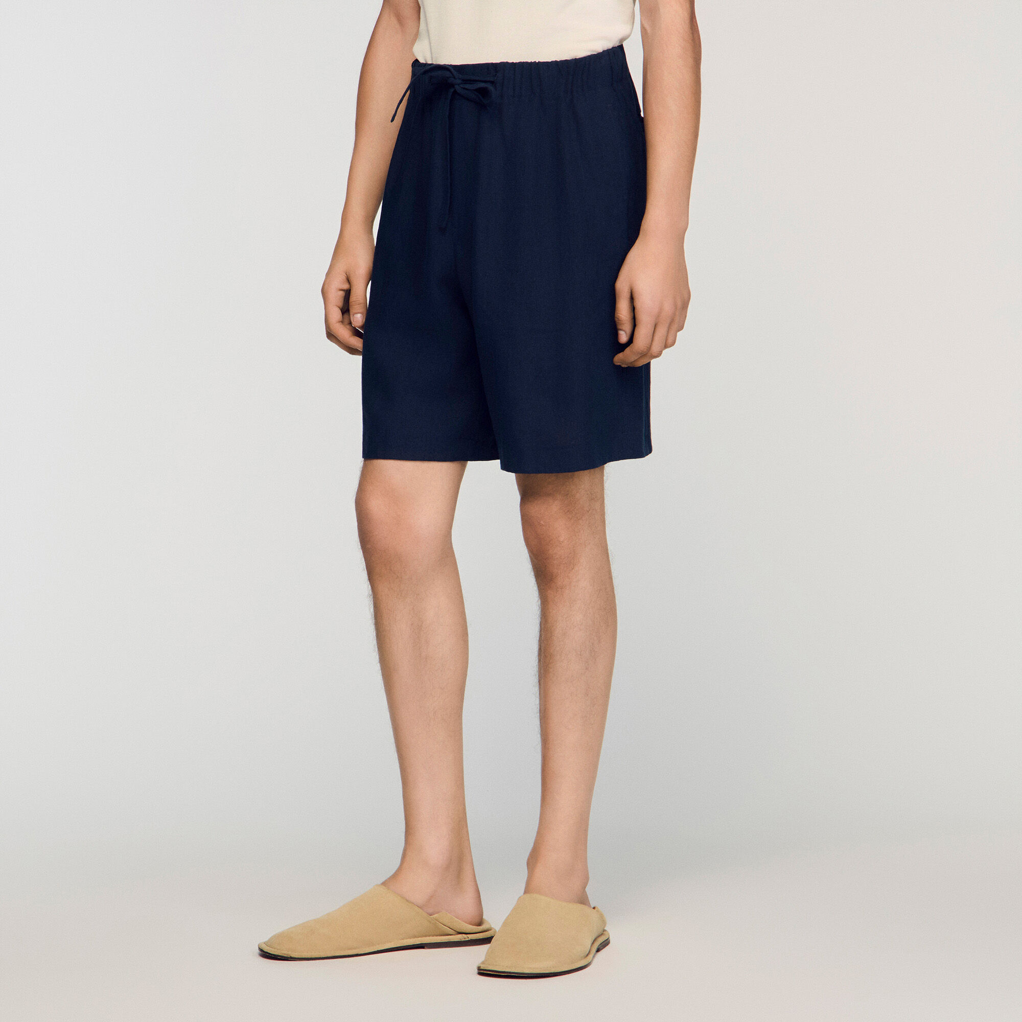 Leinenshorts mit Elastikbund