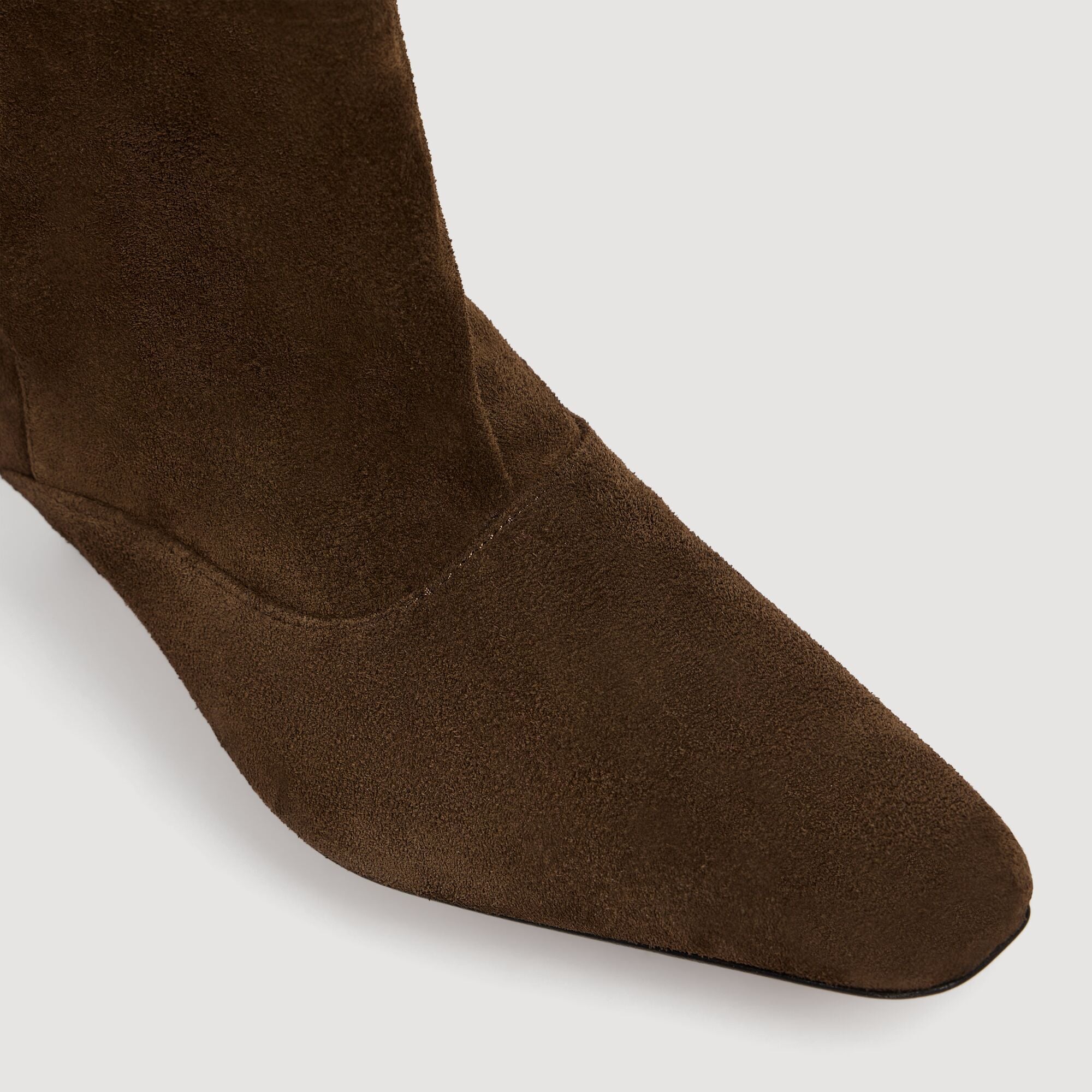 Hohe Stiefel aus Veloursleder - Damen | Sandro