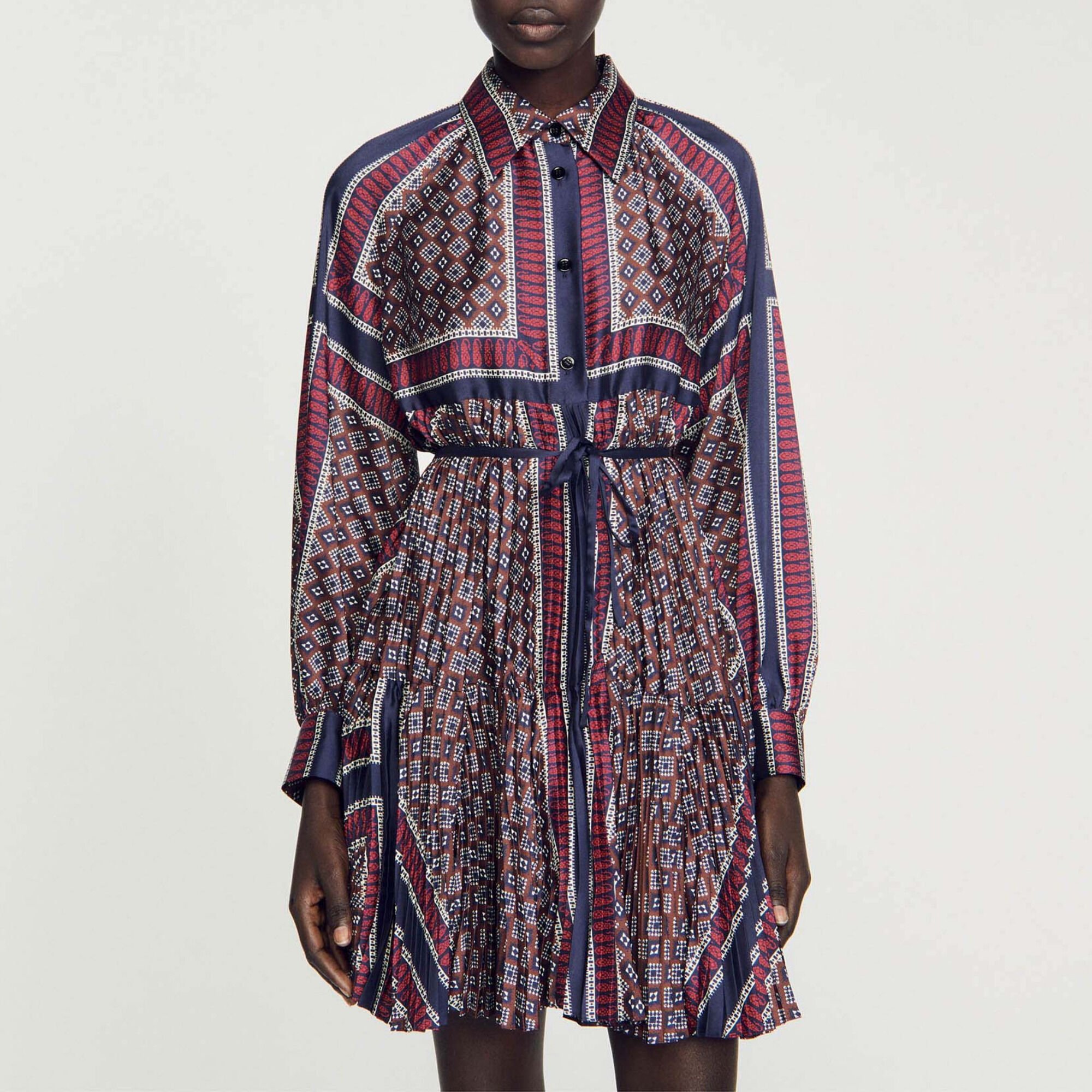 Plissiertes Hemdkleid