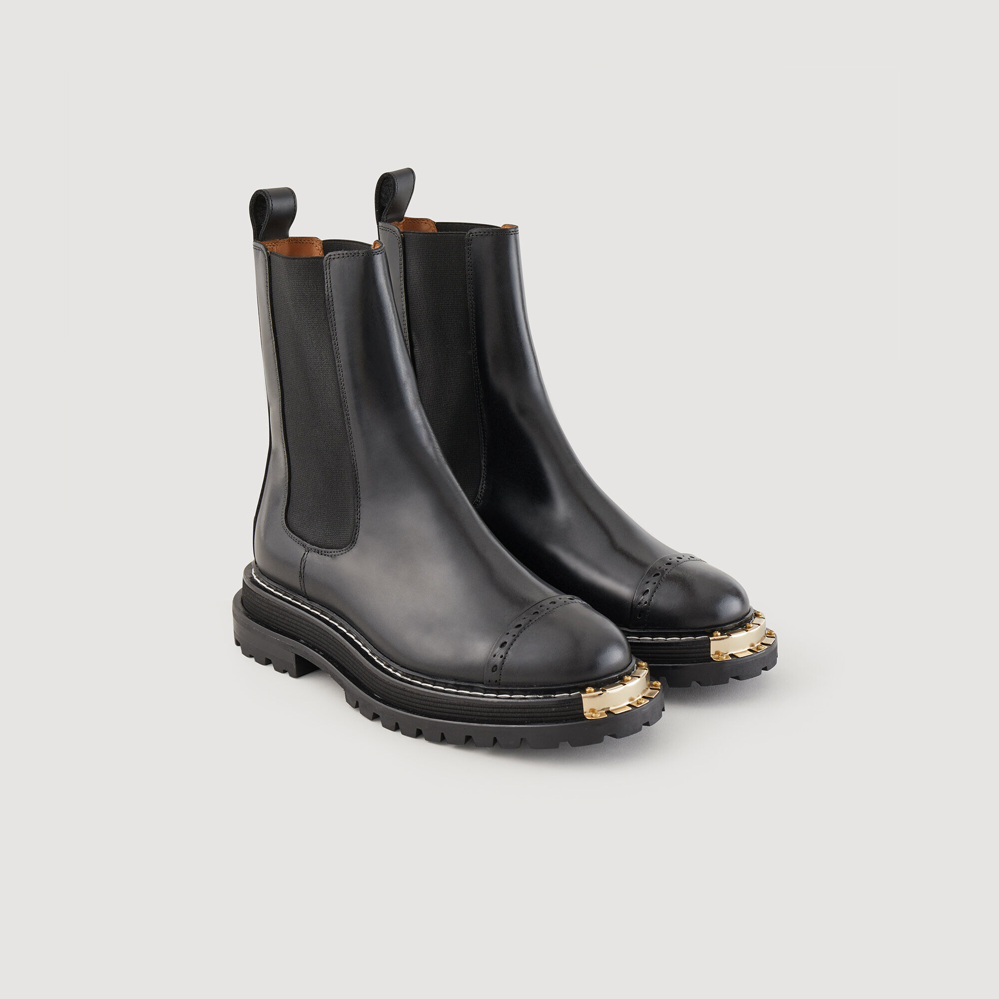 Stiefeletten mit gezackter Sohle