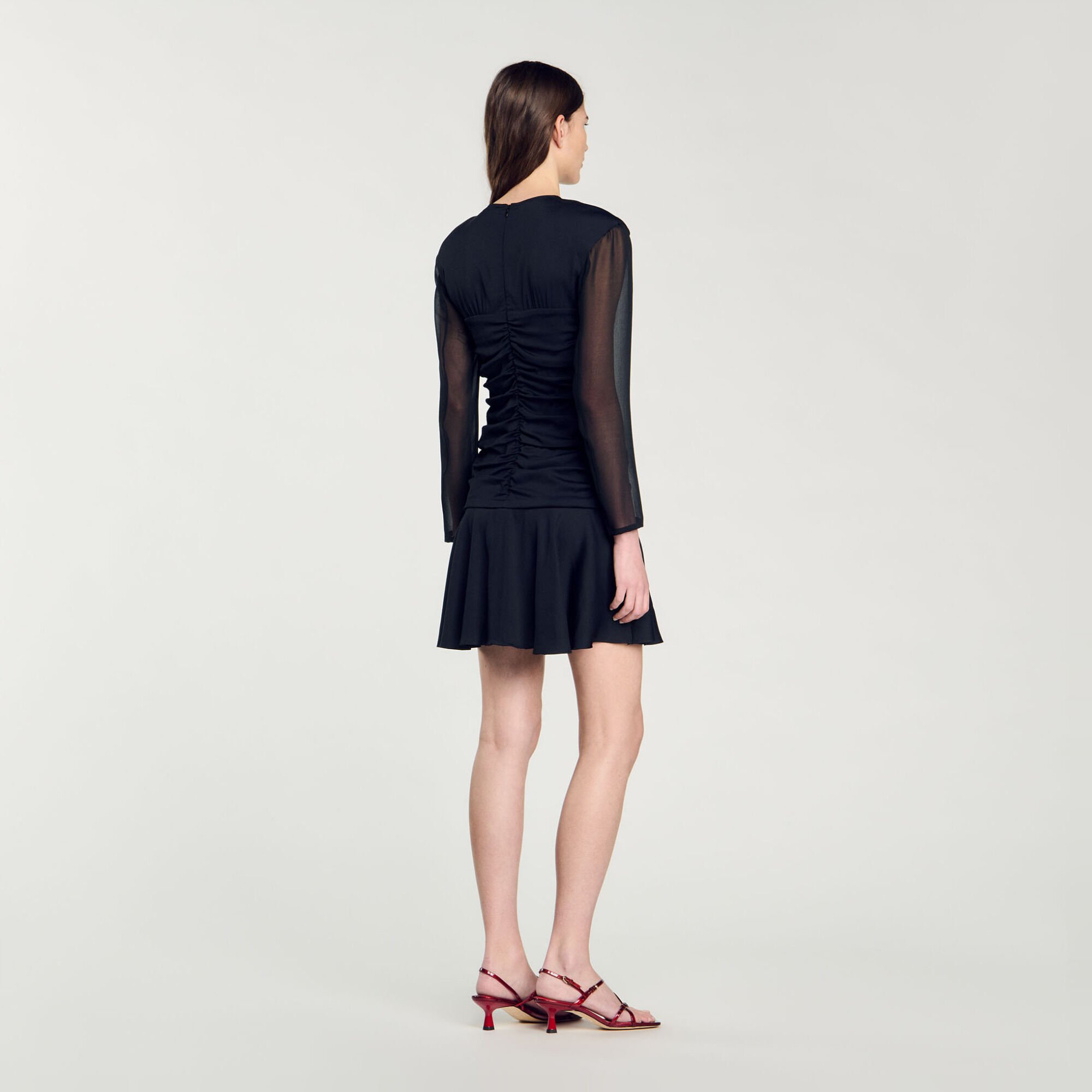 Kurzes drapiertes Kleid