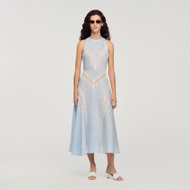 Langes Kleid mit Spitzendetails