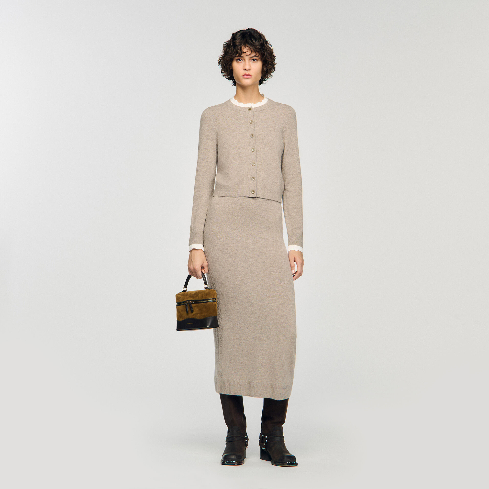 Cardigan mit Kontrastkragen
