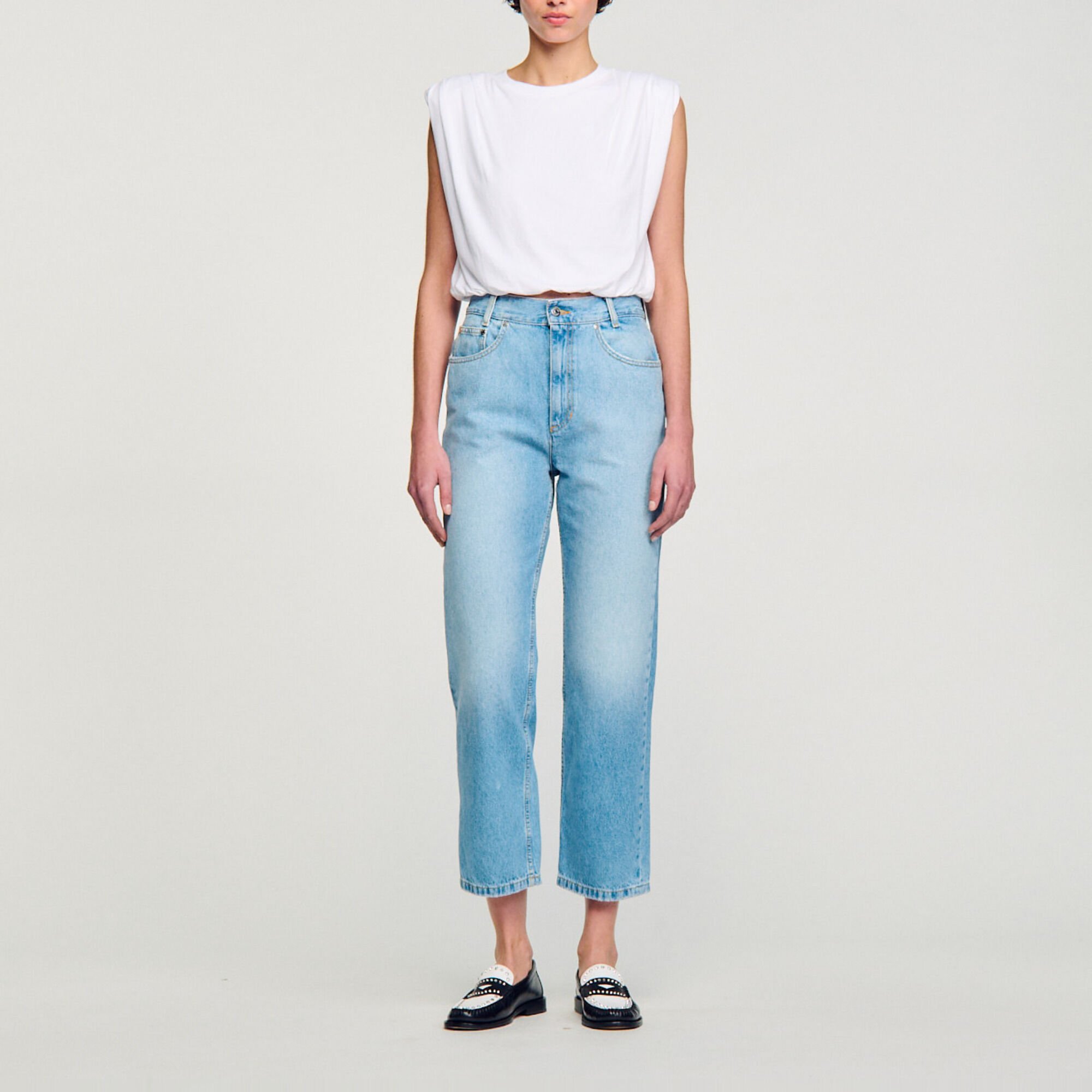 Kurzes Baumwoll-T-Shirt