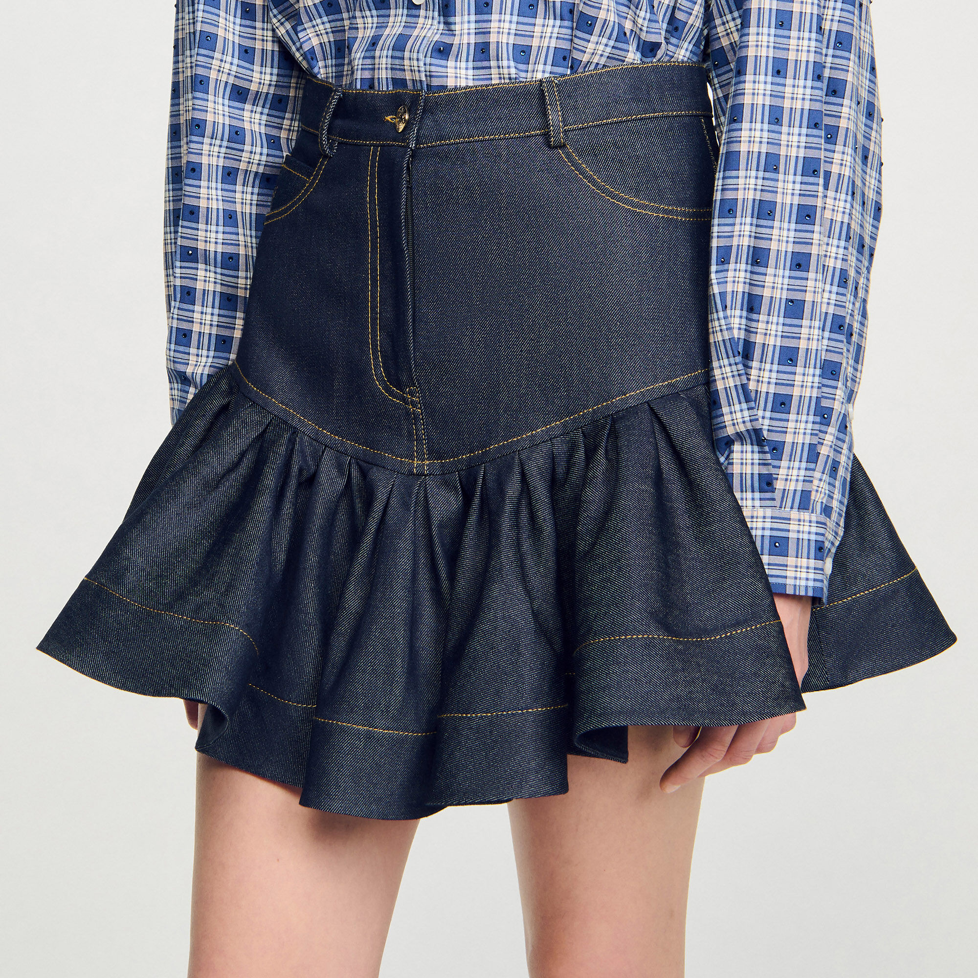 Kurzer Jeansrock mit Volants