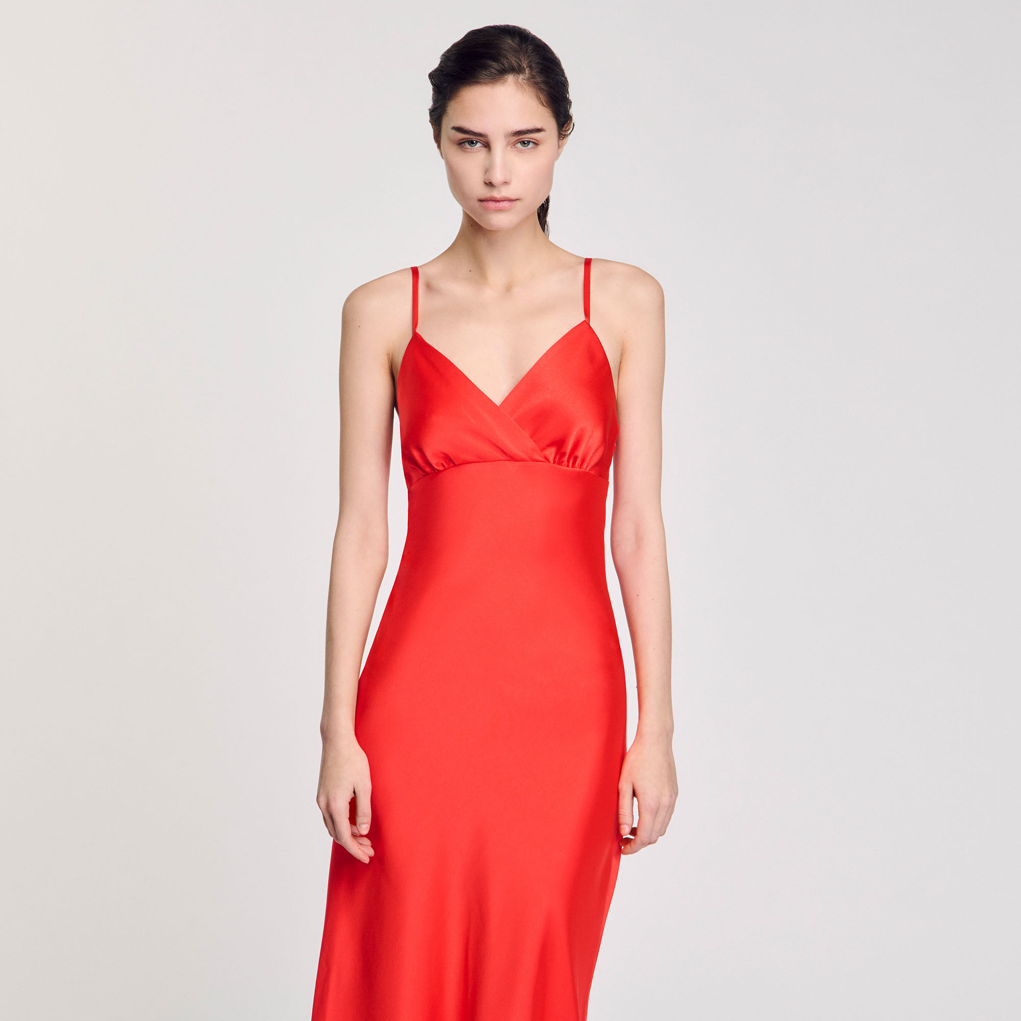 Fließendes Trägerkleid