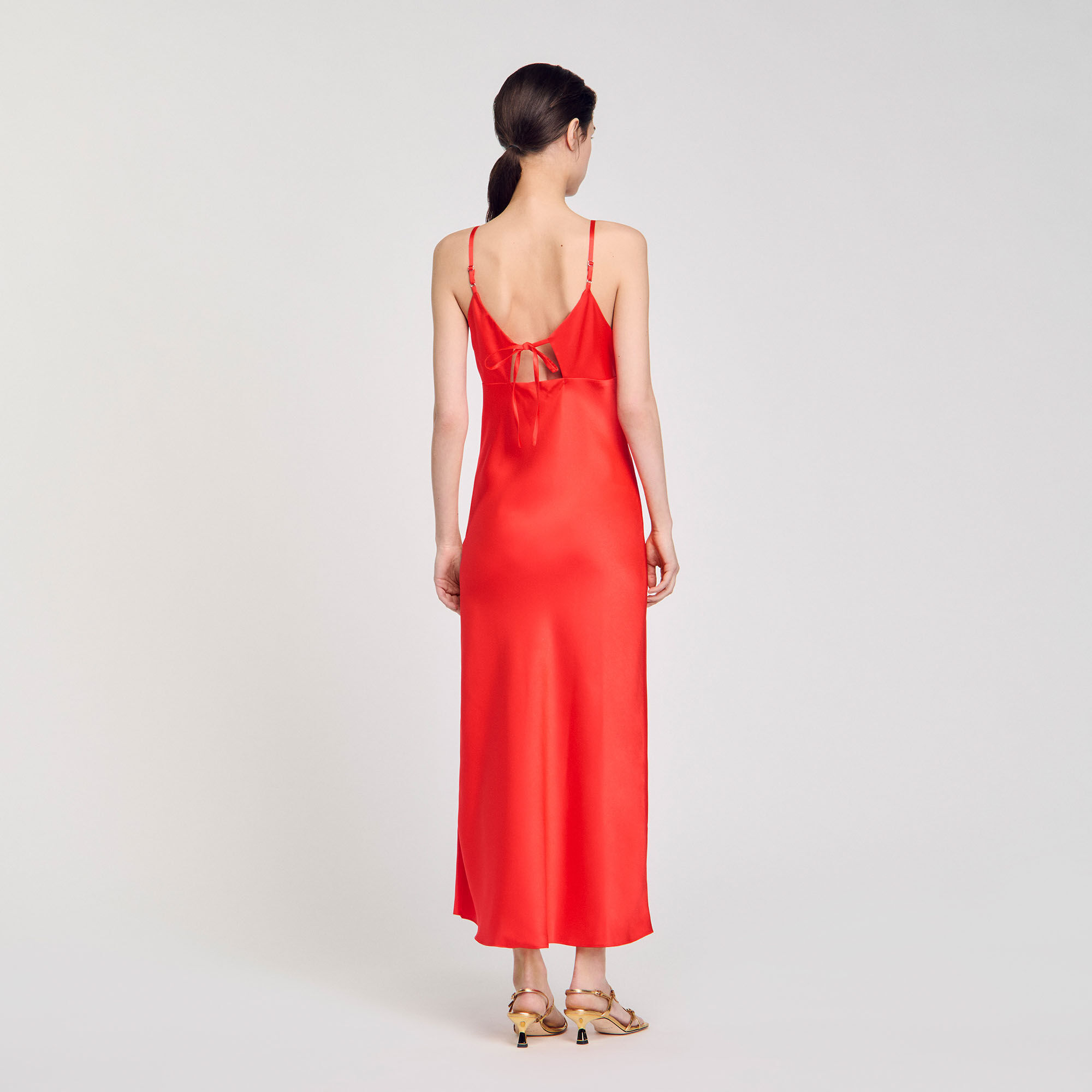Fließendes Trägerkleid