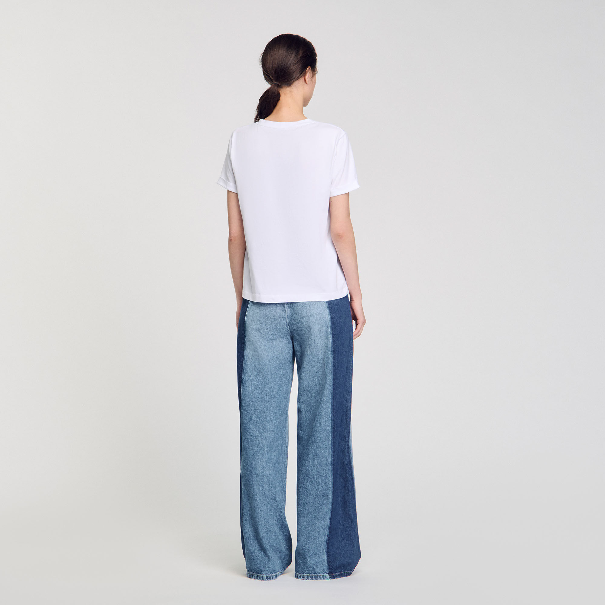 Baumwoll-T-Shirt mit Stickerei