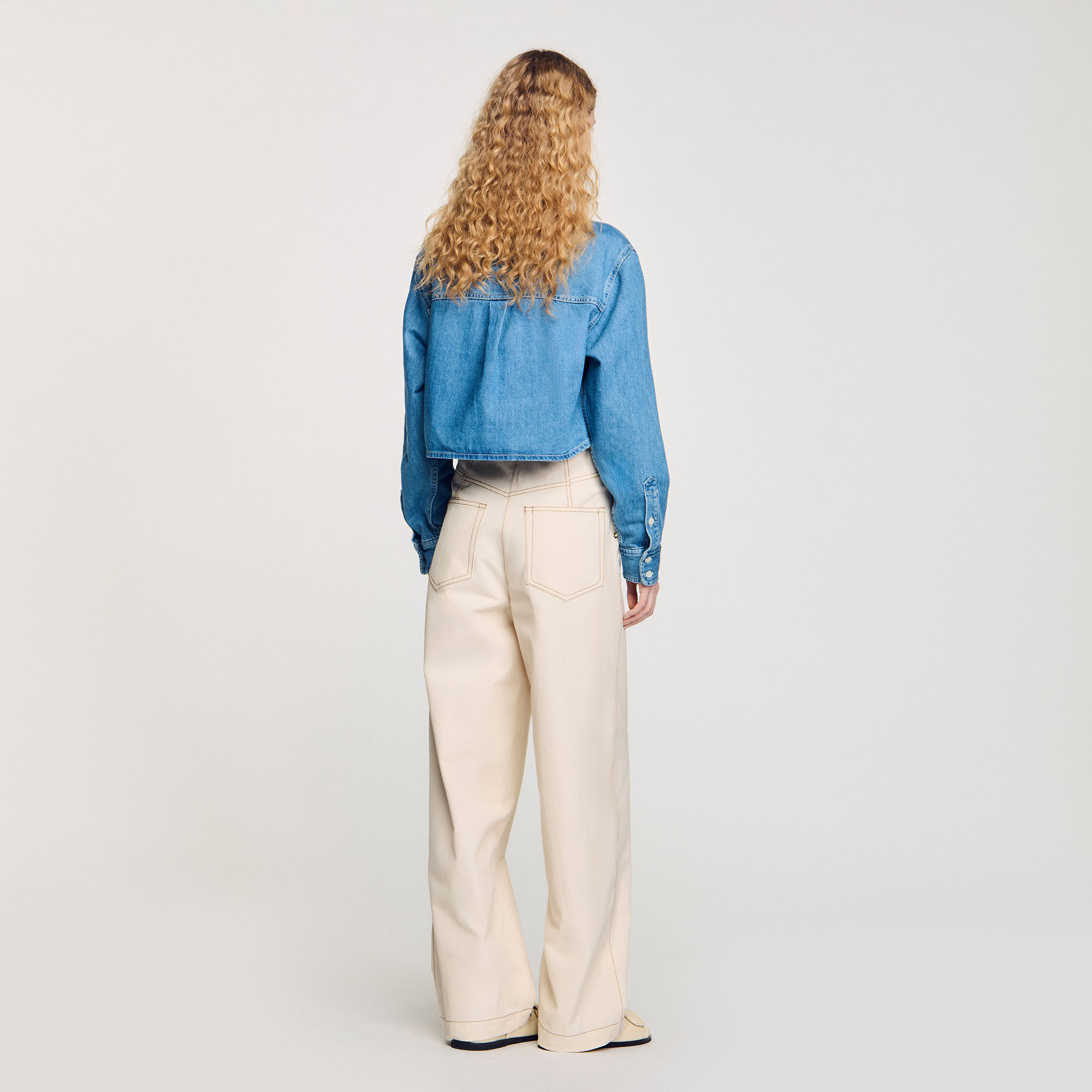 Jeans mit Schnürbändern