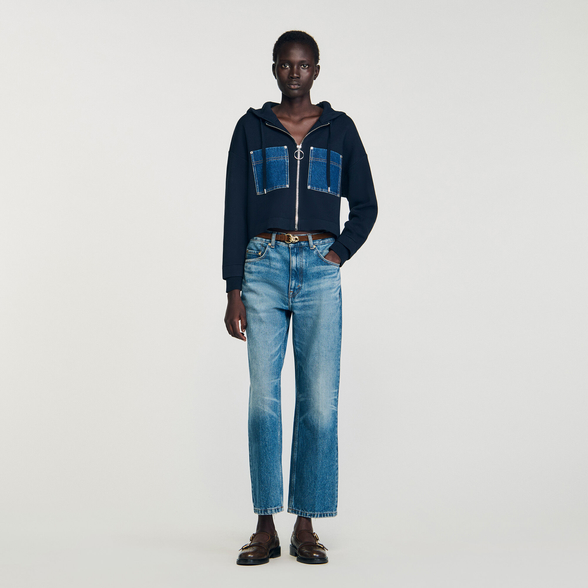 Sweatshirt aus Strick und Denim