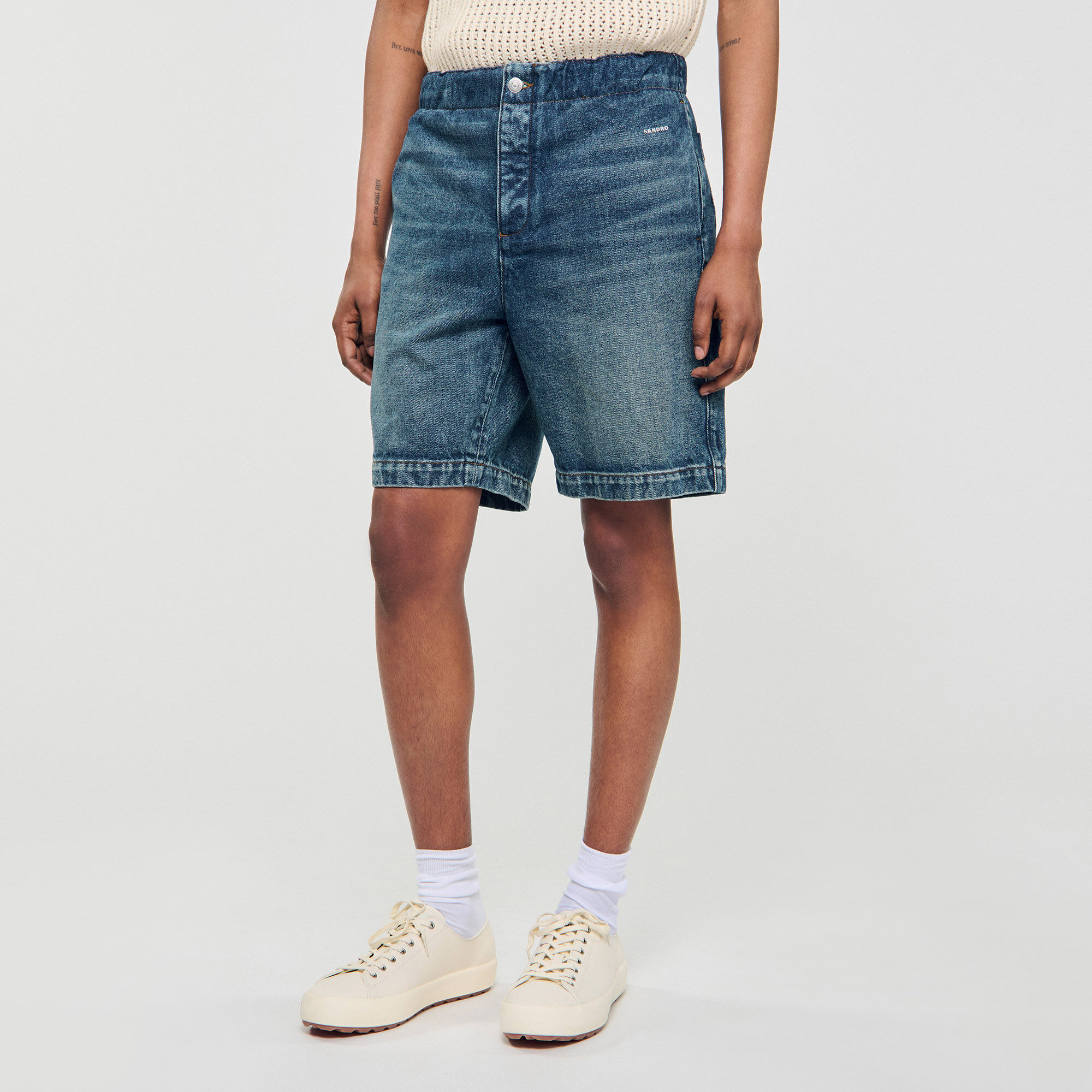 Elastische Denim-Shorts