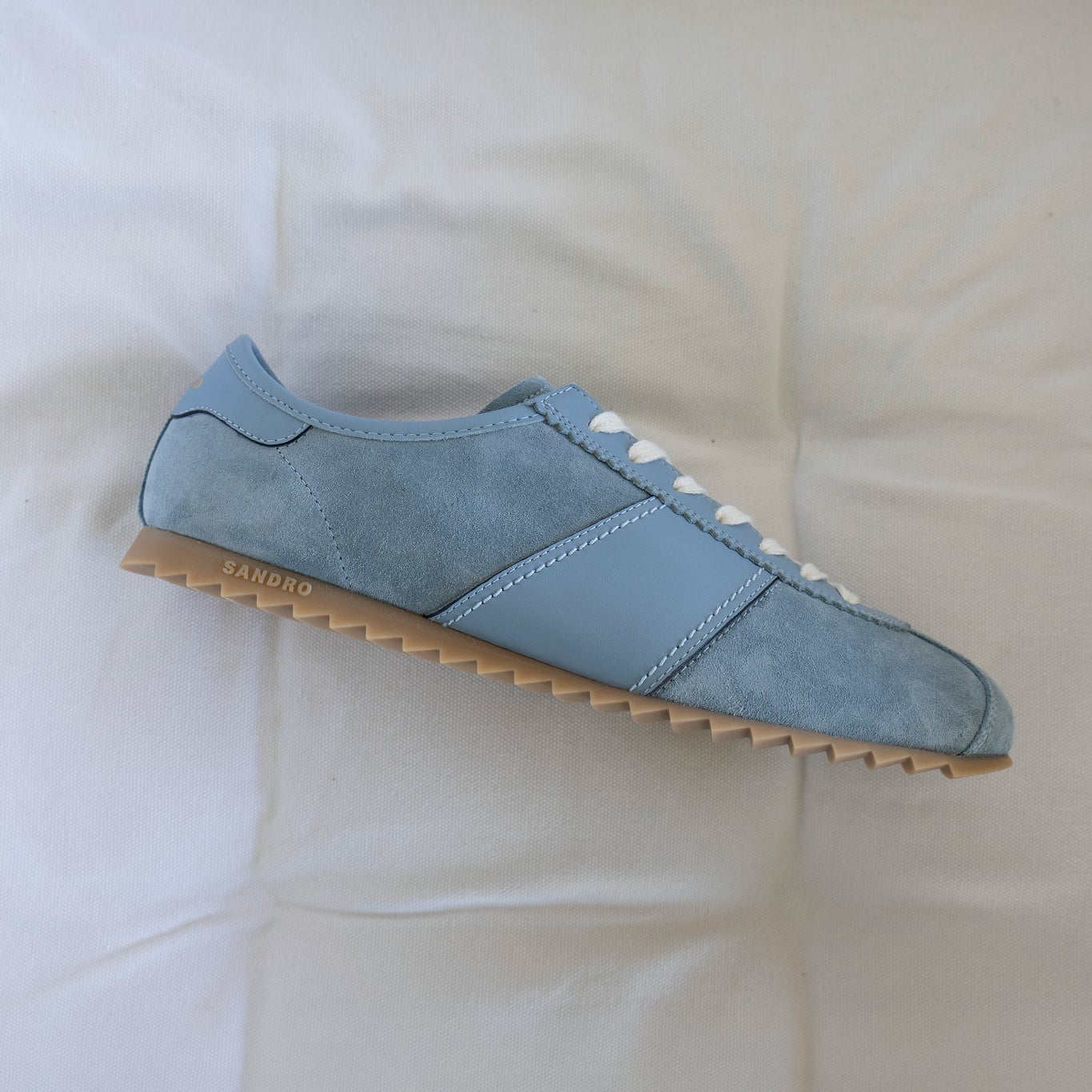Die Sneakers Soft Runner von Sandro Paris