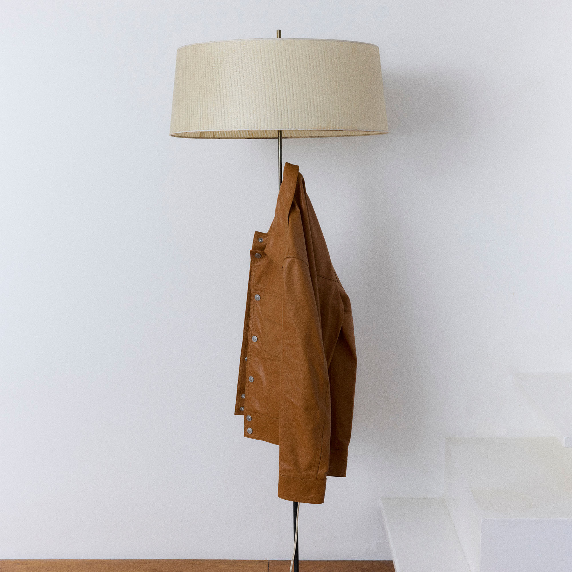 Entdecken Sie die Second-Hand-Seite SANDRO